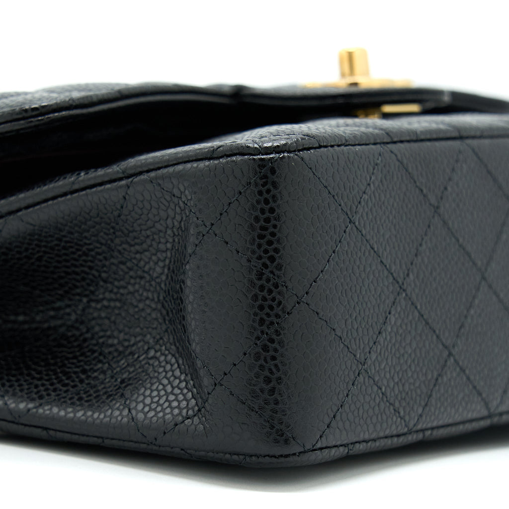 chanel-small-classic-double-flap-caviar-black-ghw-microchip-2