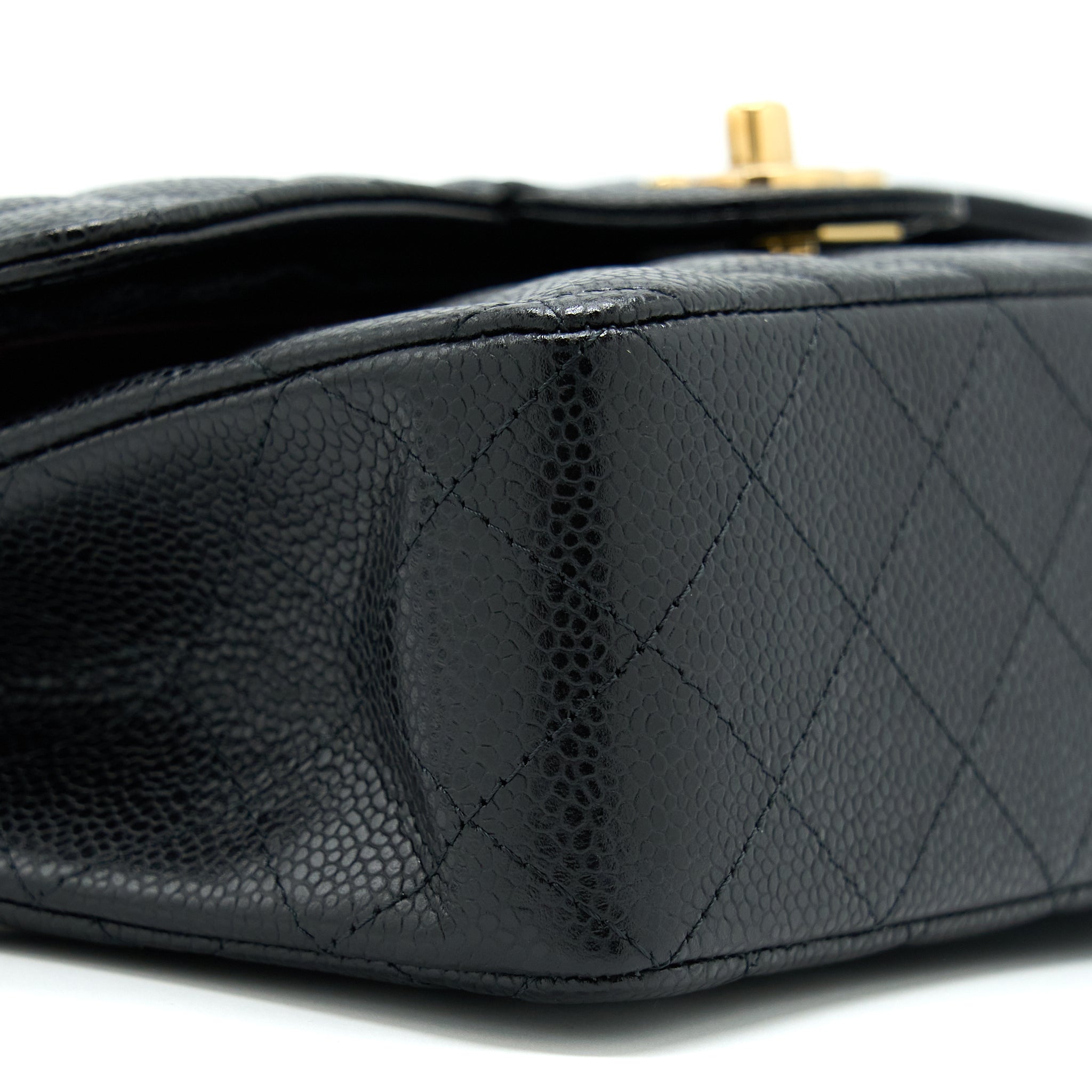 chanel-small-classic-double-flap-caviar-black-ghw-microchip-2