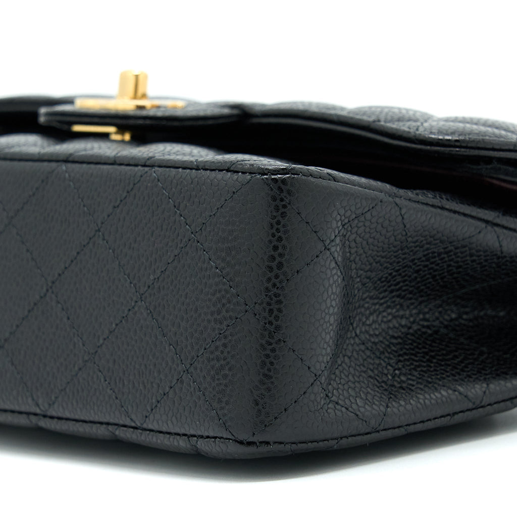 chanel-small-classic-double-flap-caviar-black-ghw-microchip-2