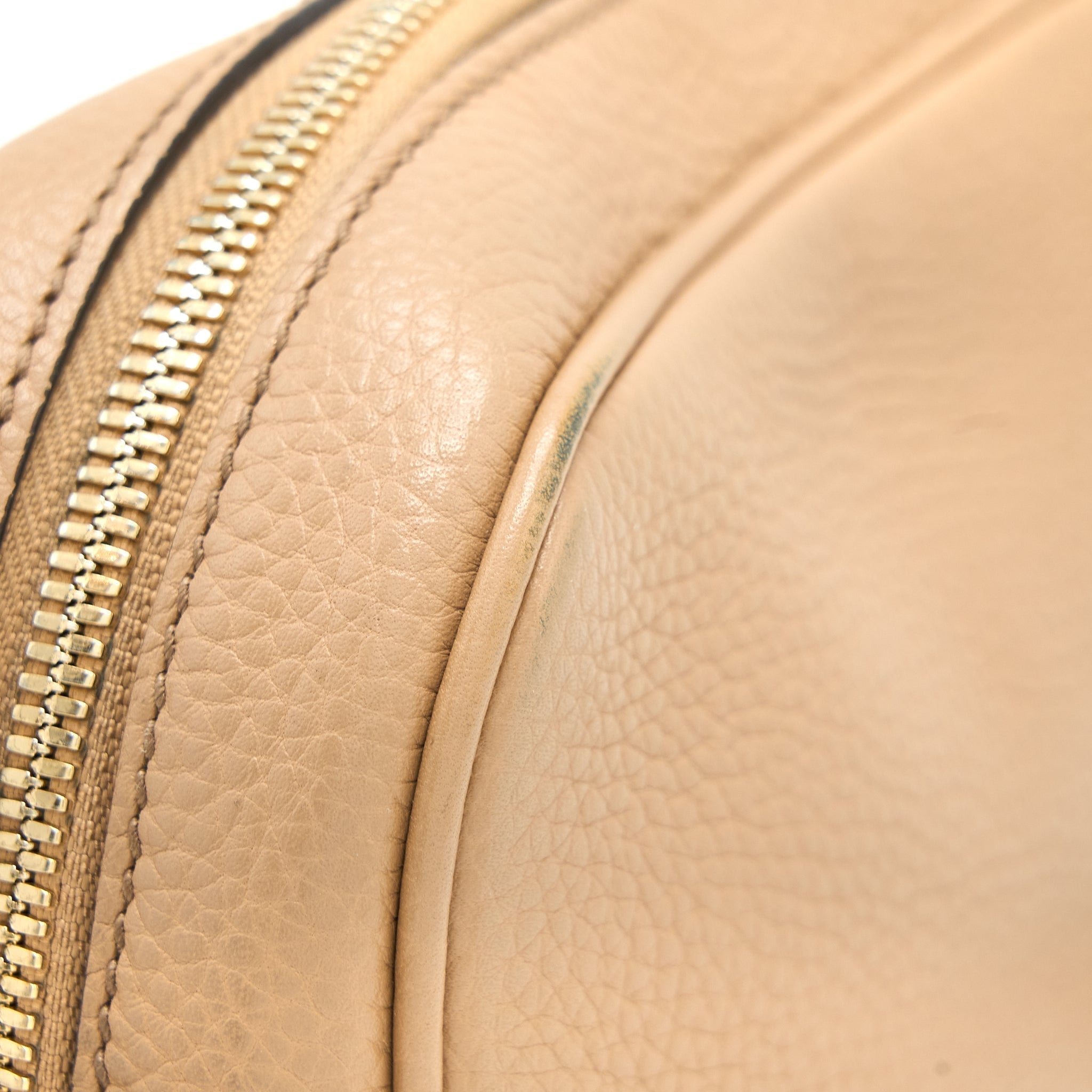 gucci-soho-disco-bag-calfksin-dark-beige-ghw