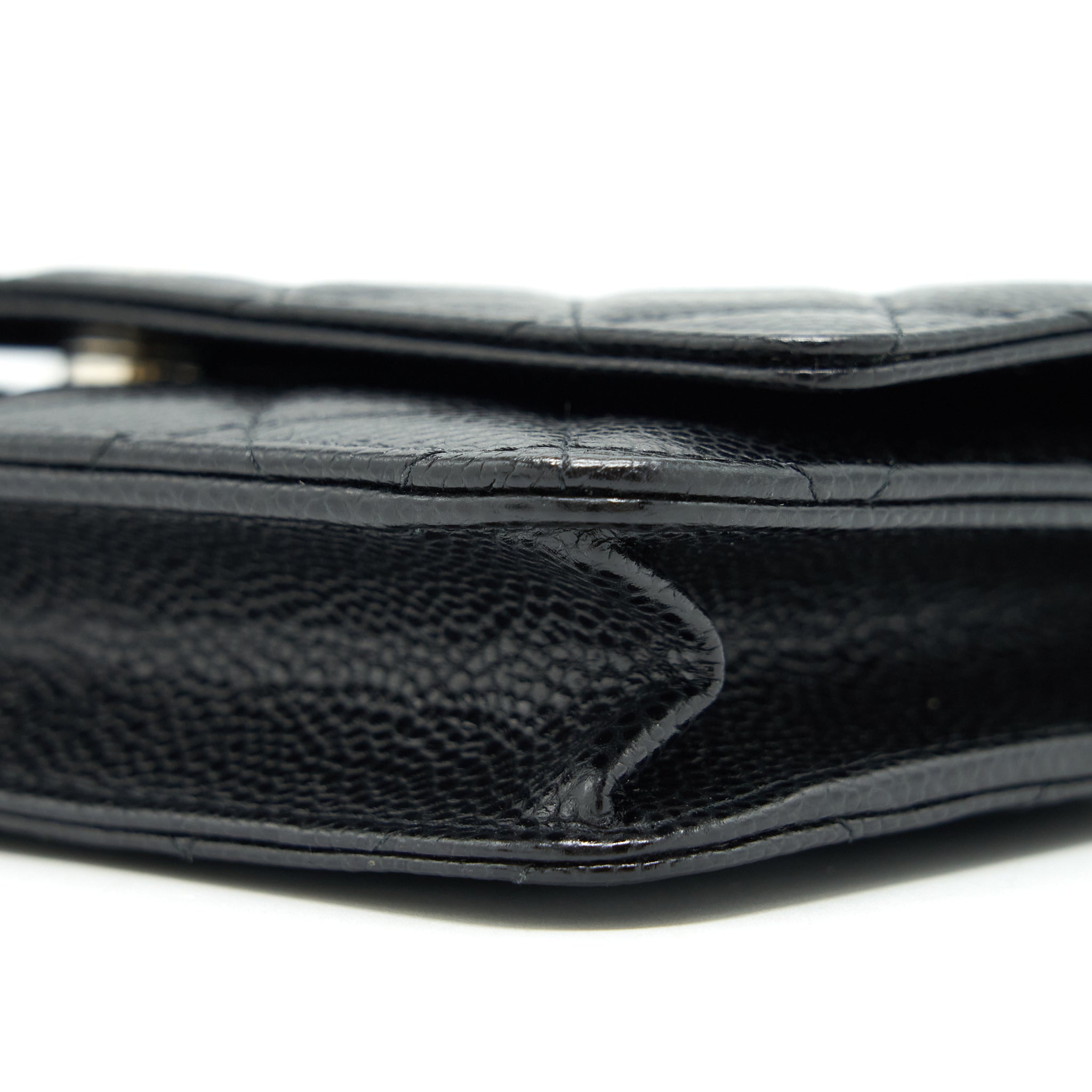 chanel-classic-wallet-on-chain-caviar-black-shw-1