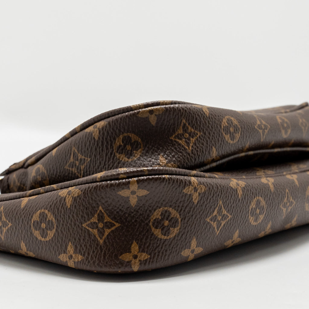 louis-vuitton-multi-pochette-accessories-khaki-strap-monogram-canvas-ghw-2