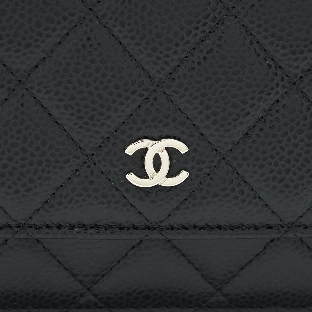 chanel-classic-wallet-on-chain-caviar-black-shw-1
