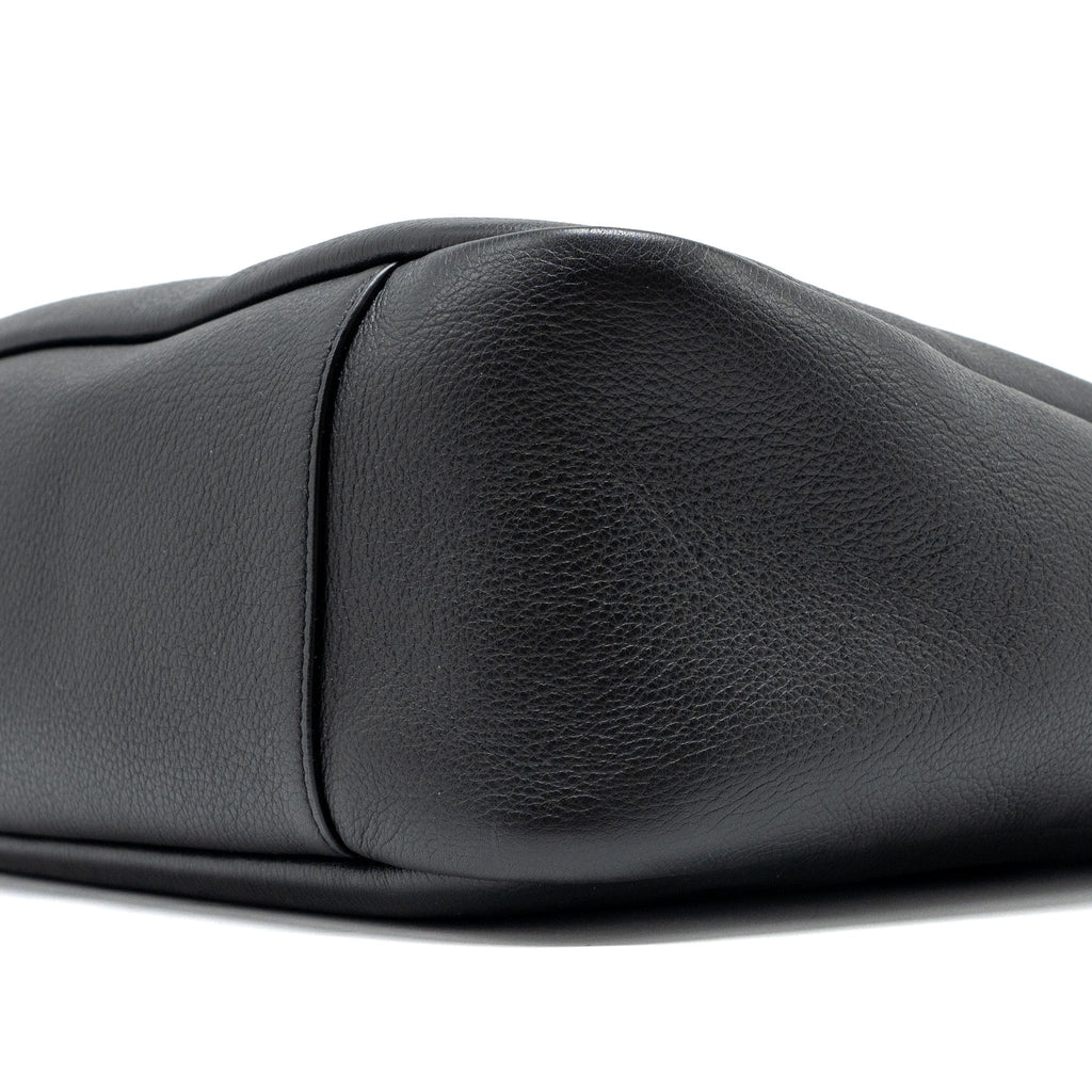 saint-laurent-ysl-le-5-a-7-supple-large-smooth-calfskin-black-ghw