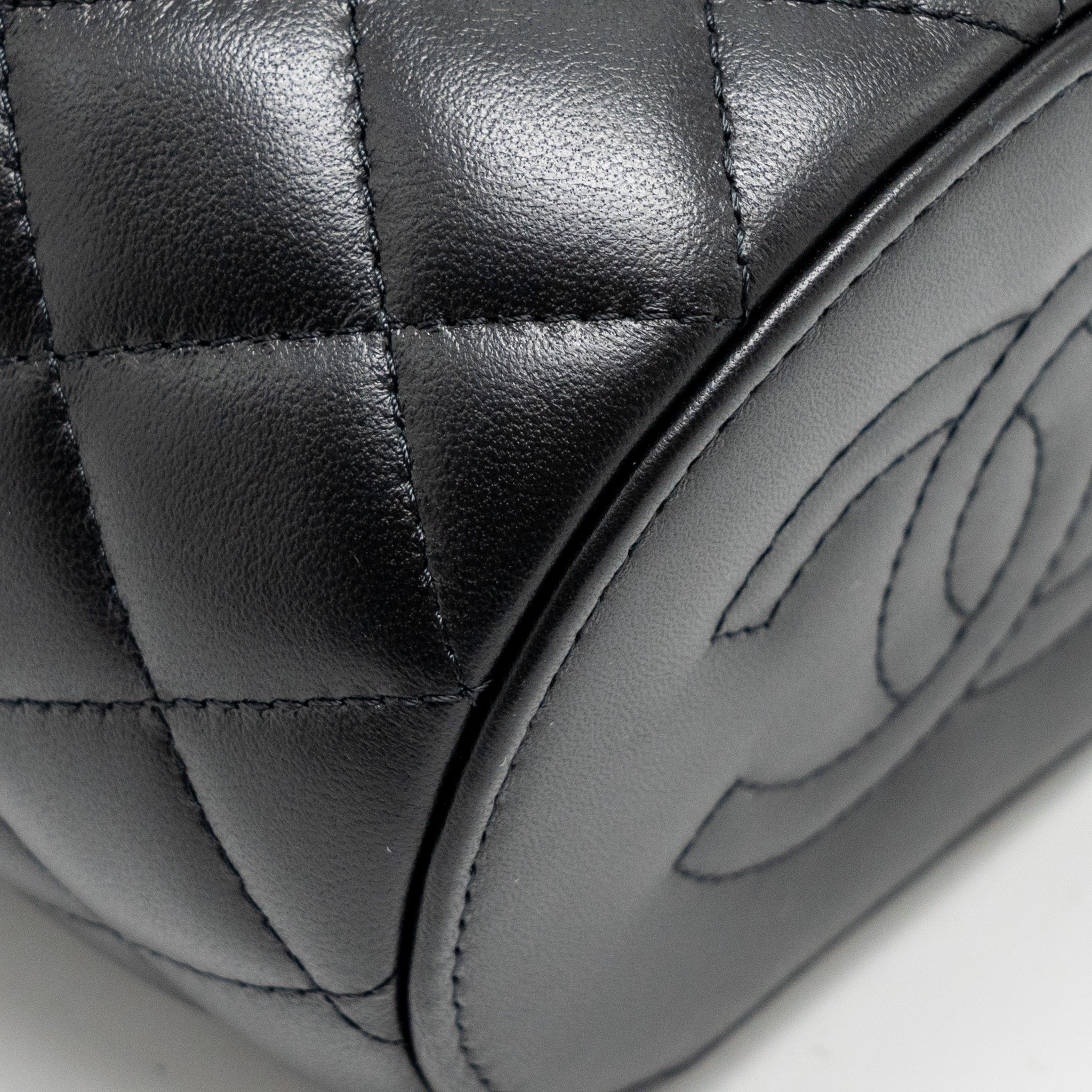 chanel-afternoon-tea-top-handle-vanity-case-with-chain-lambskin-black-ghw-microchip