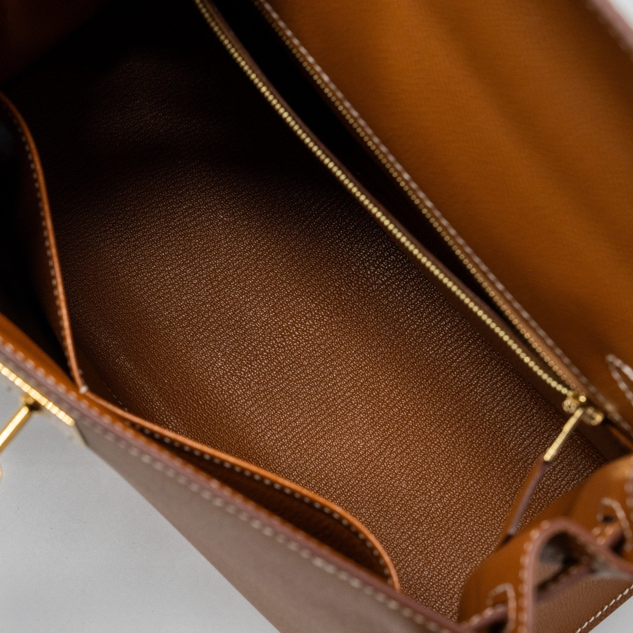 hermes-kelly-28-sellier-epsom-gold-ghw-stamp-z