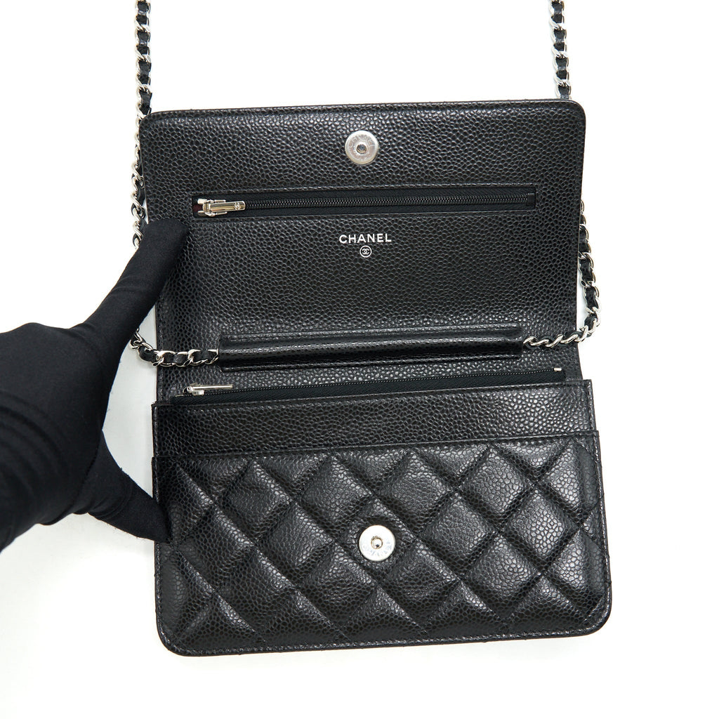 chanel-classic-wallet-on-chain-caviar-black-shw-1