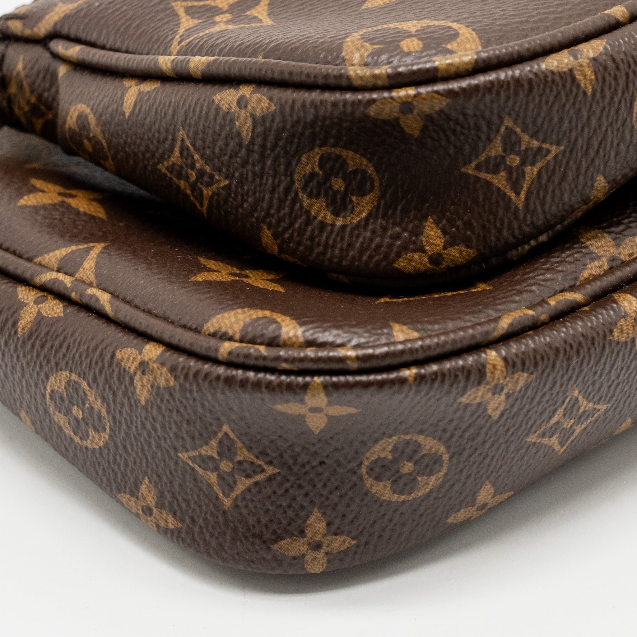 louis-vuitton-multi-pochette-accessories-khaki-strap-monogram-canvas-ghw-2