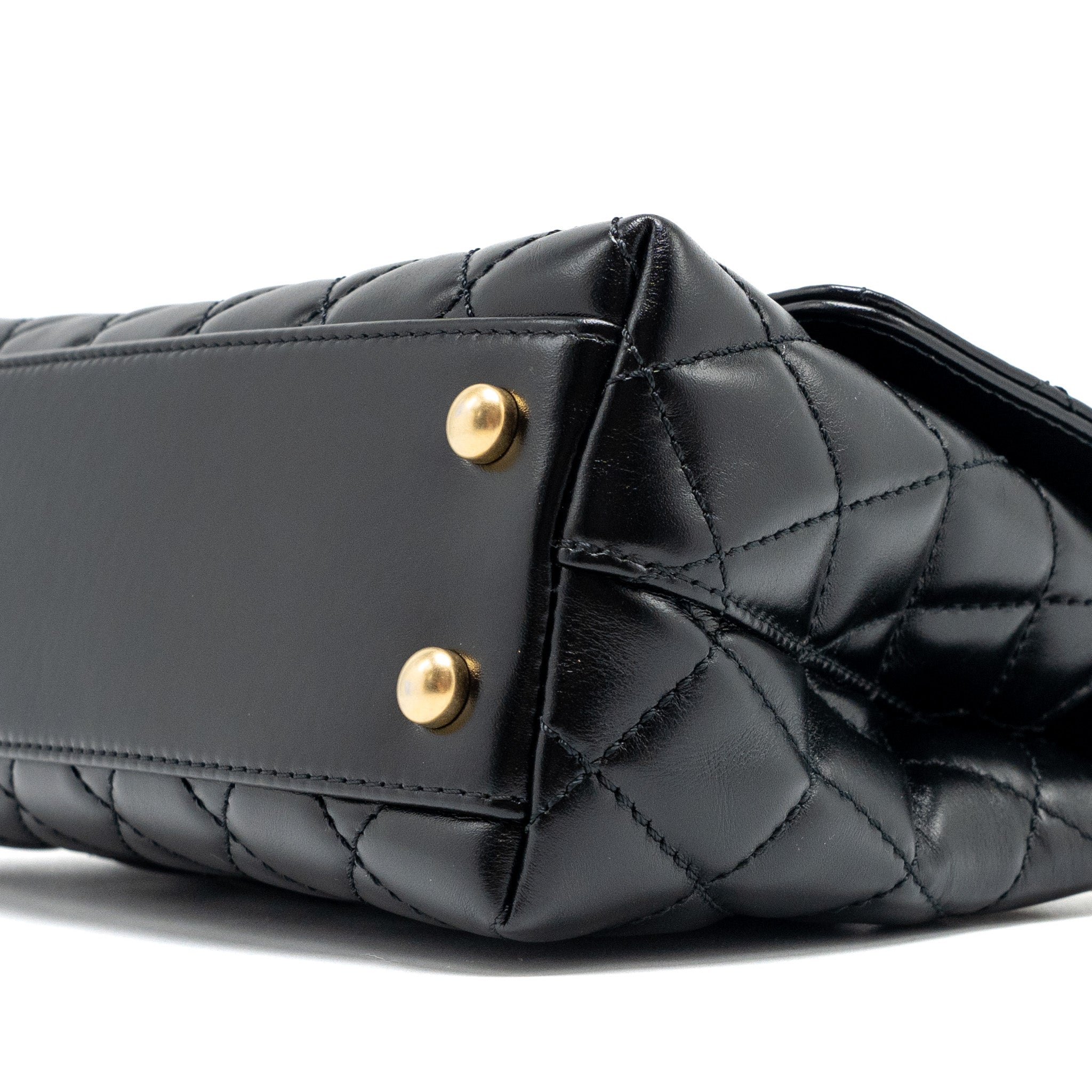 chanel-small-coco-handle-limited-edition-smooth-calfskin-black-ghwmicrochip