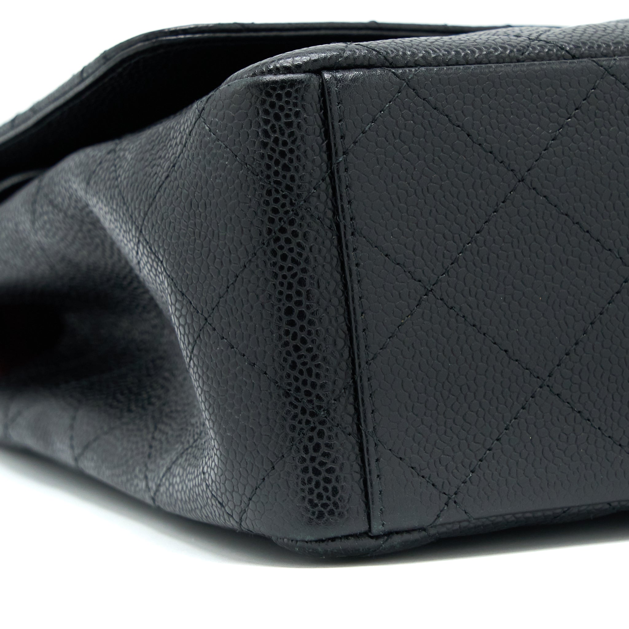 chanel-maxi-classic-double-flap-bag-caviar-black-ghw