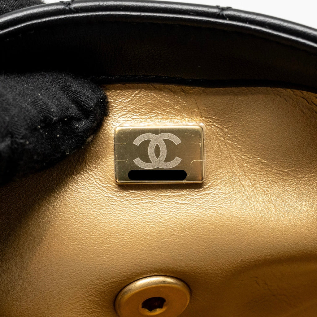 chanel-pearl-crush-mini-rectangular-flap-bag-lambskin-black-ghw-microchip-copy-2