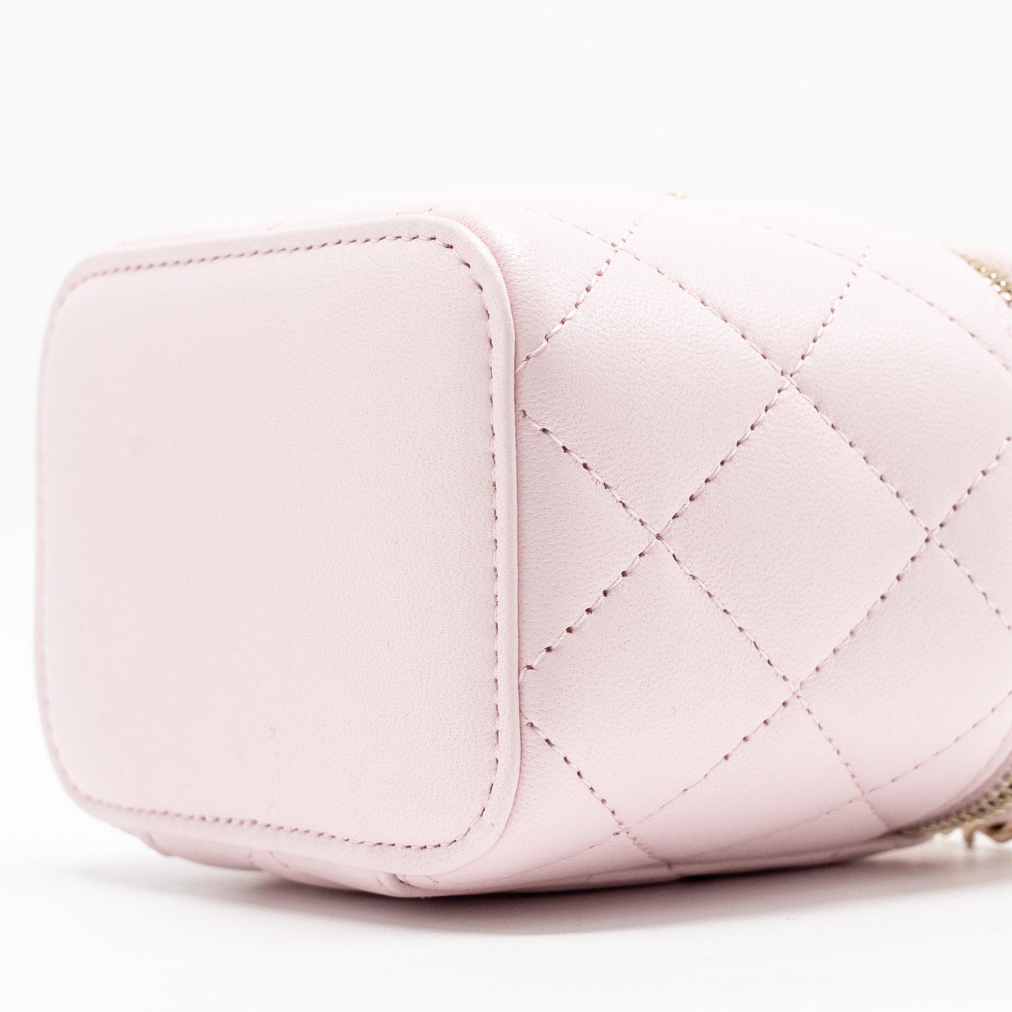 chanel-top-handle-mini-vanity-case-with-chain-lambskin-light-pink-lghw