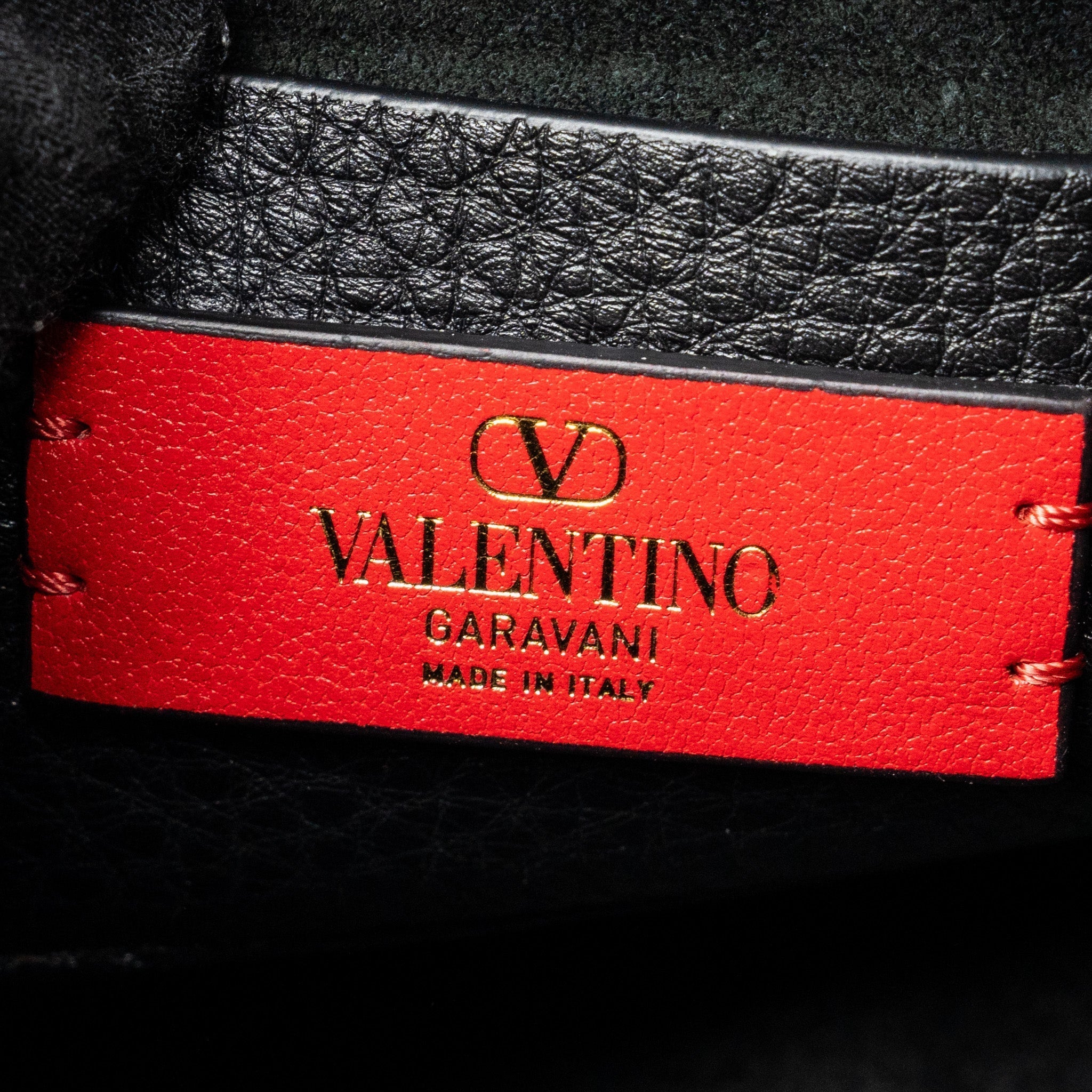 valentino-rockstud-small-top-handle-shoulder-bag-calfskin-black-lghw