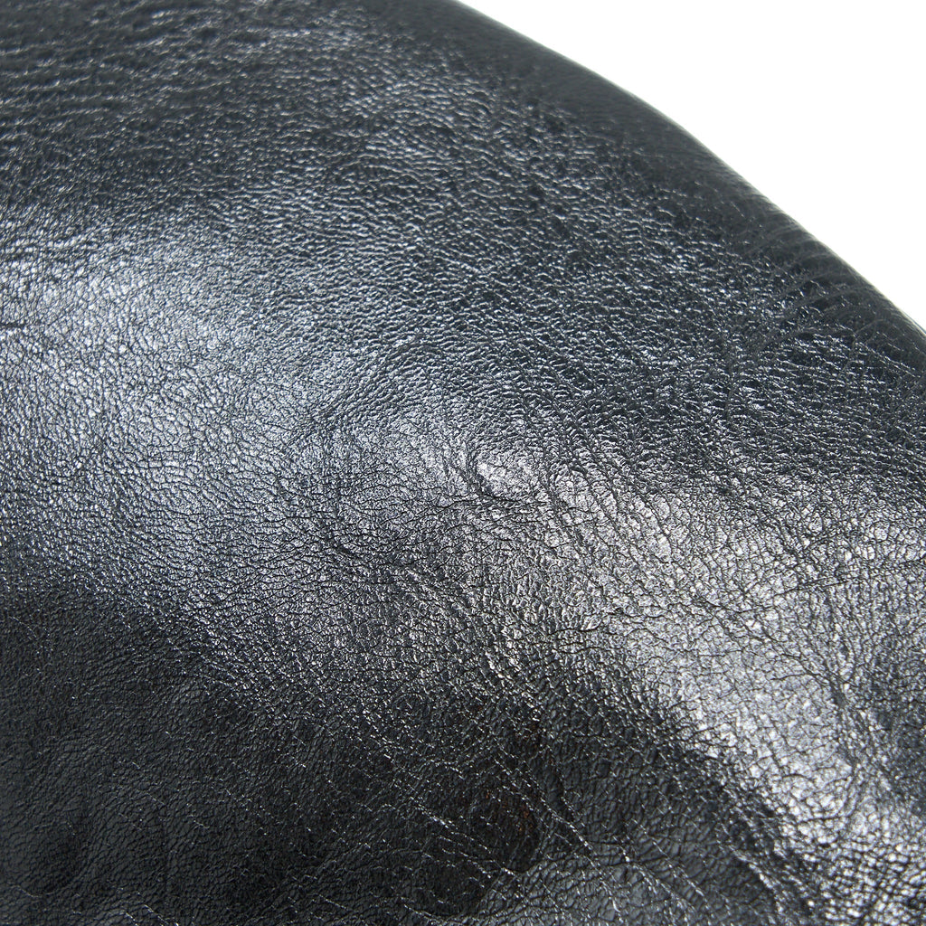 balenciaga-le-cagole-xs-shoulder-bag-arena-lambskin-black-shw