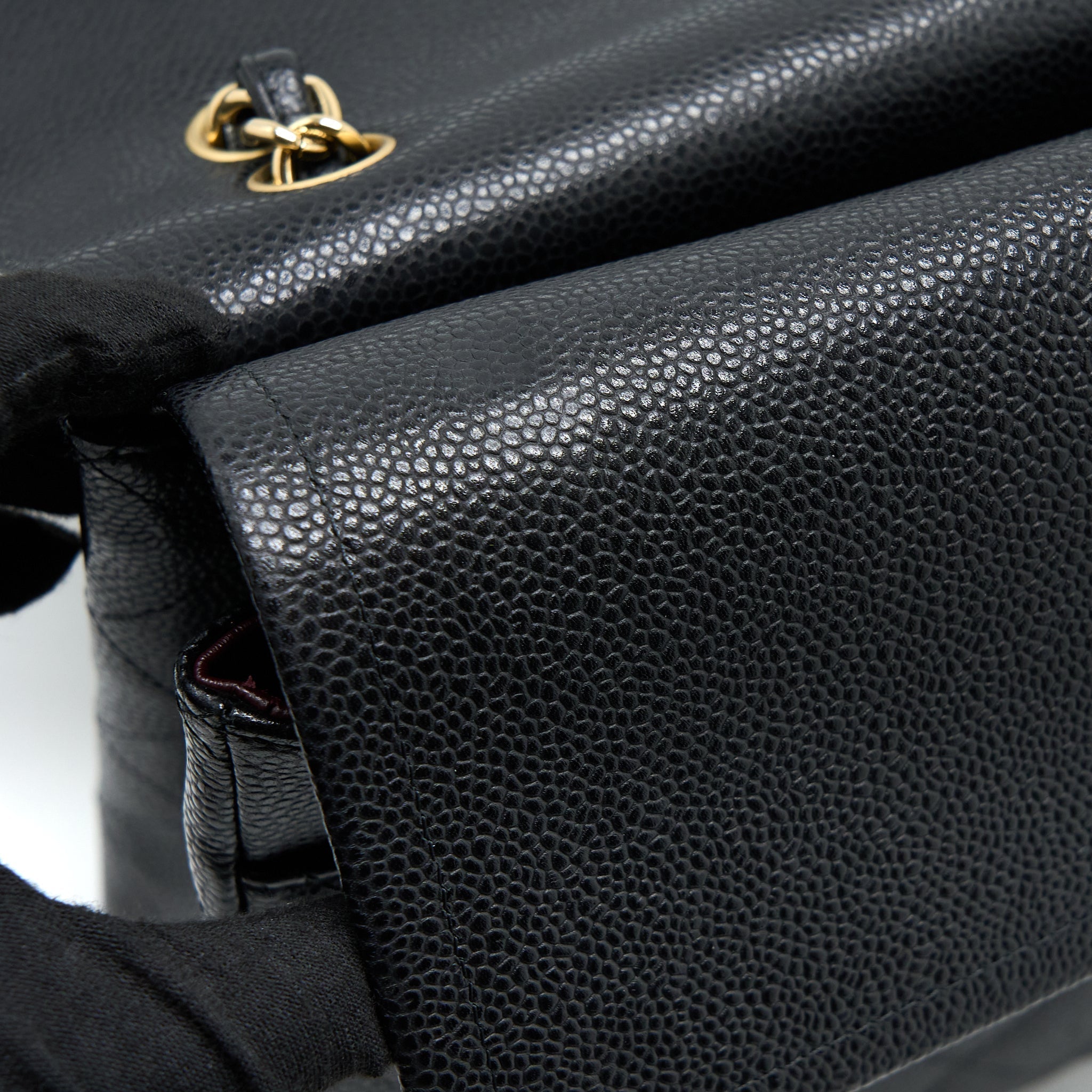 chanel-maxi-classic-double-flap-bag-caviar-black-ghw