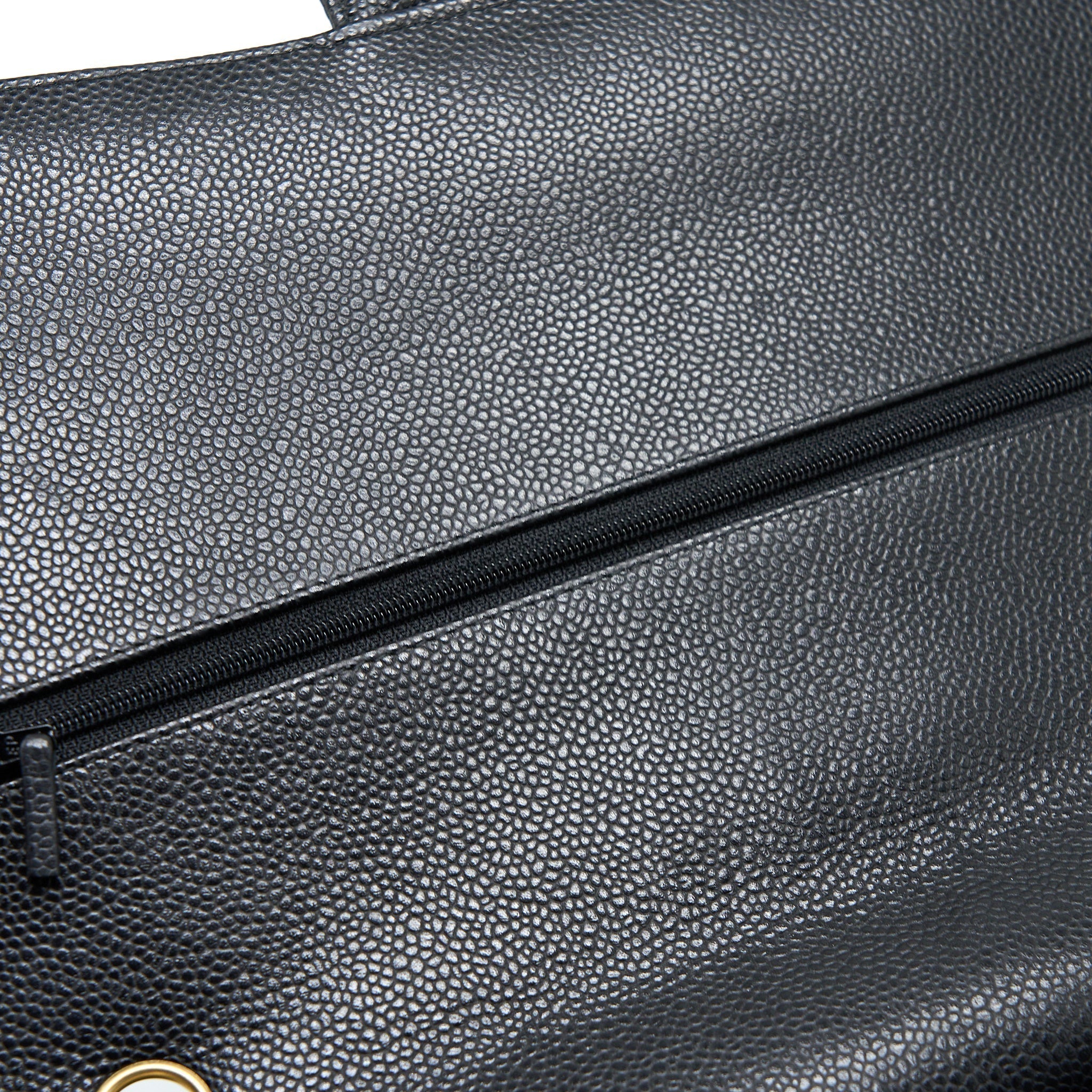 chanel-maxi-classic-double-flap-bag-caviar-black-ghw