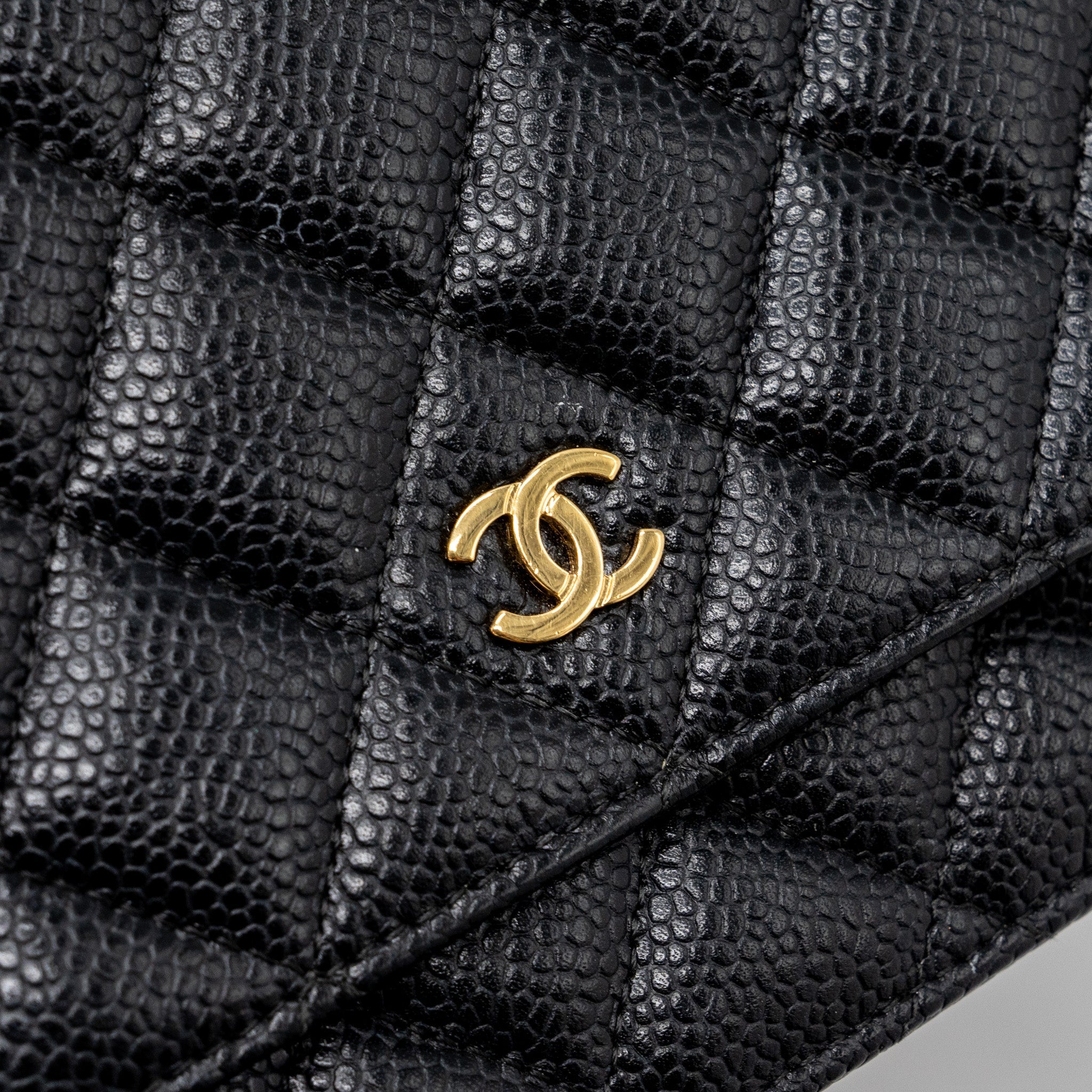 chanel-classic-wallet-on-chain-black-caviar-black-ghw