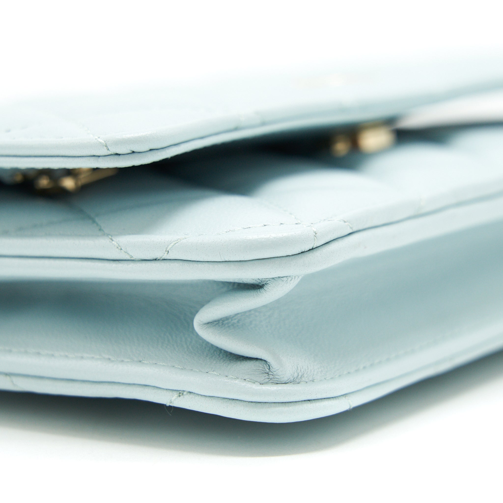 chanel-ribbon-wallet-on-chain-lambskin-light-blue-lghw