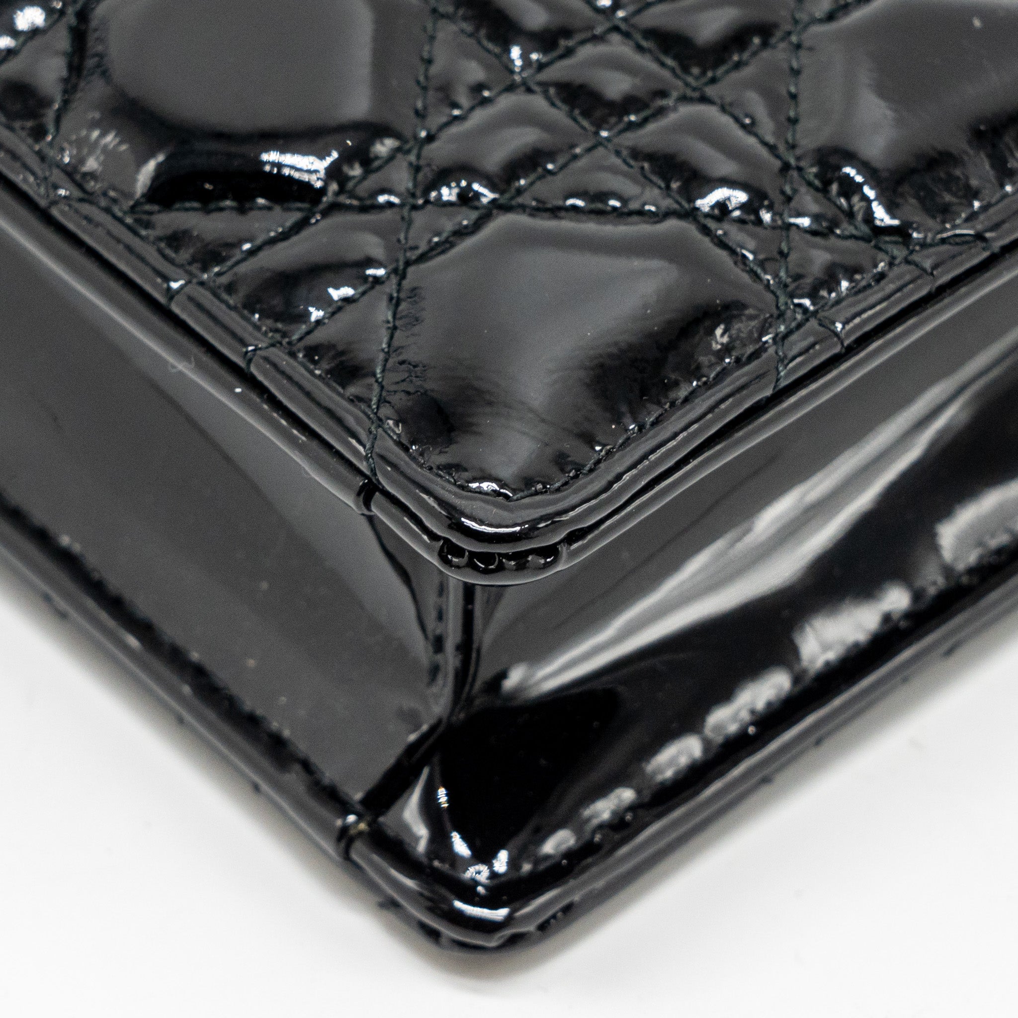 dior-caro-pouch-with-chain-patent-calfskin-black-ghw