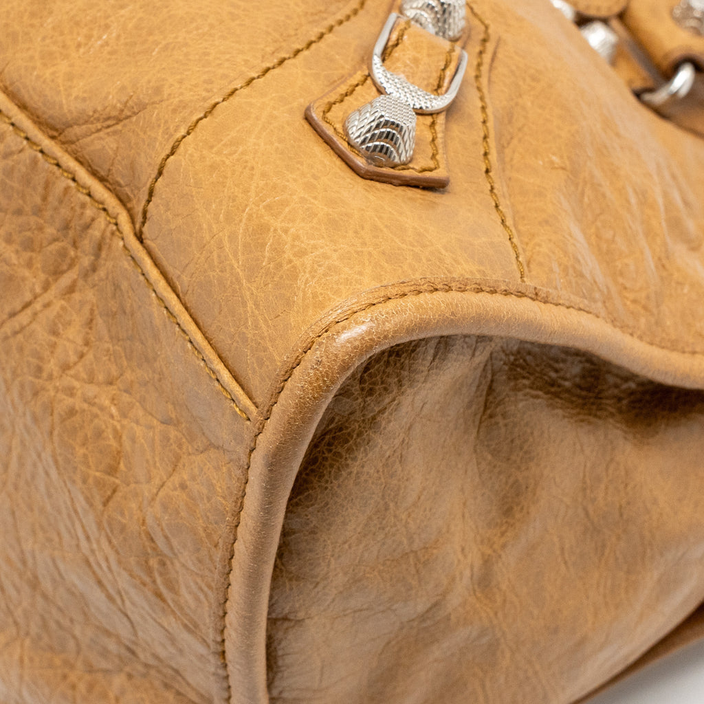 balenciaga-classic-city-bag-aged-calfskin-dark-beige-shw