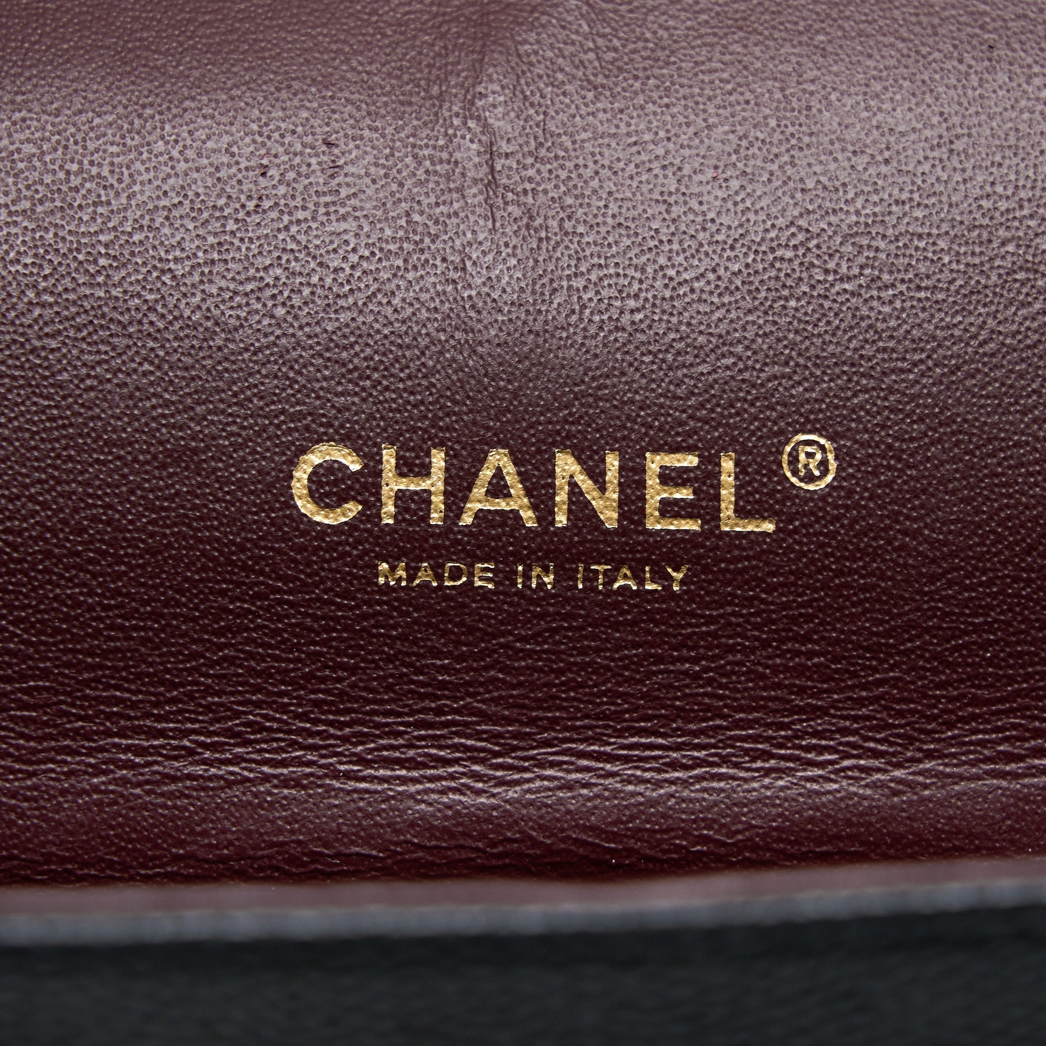 chanel-maxi-classic-double-flap-bag-caviar-black-ghw