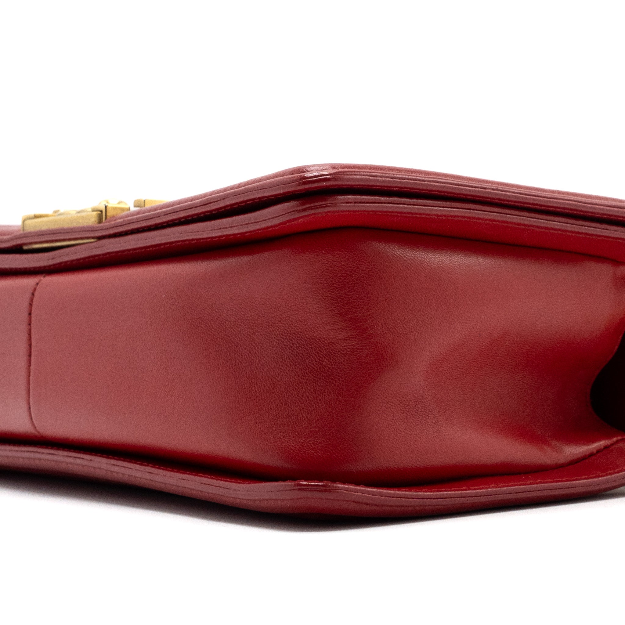 chanel-medium-boy-bag-red-brushed-ghw