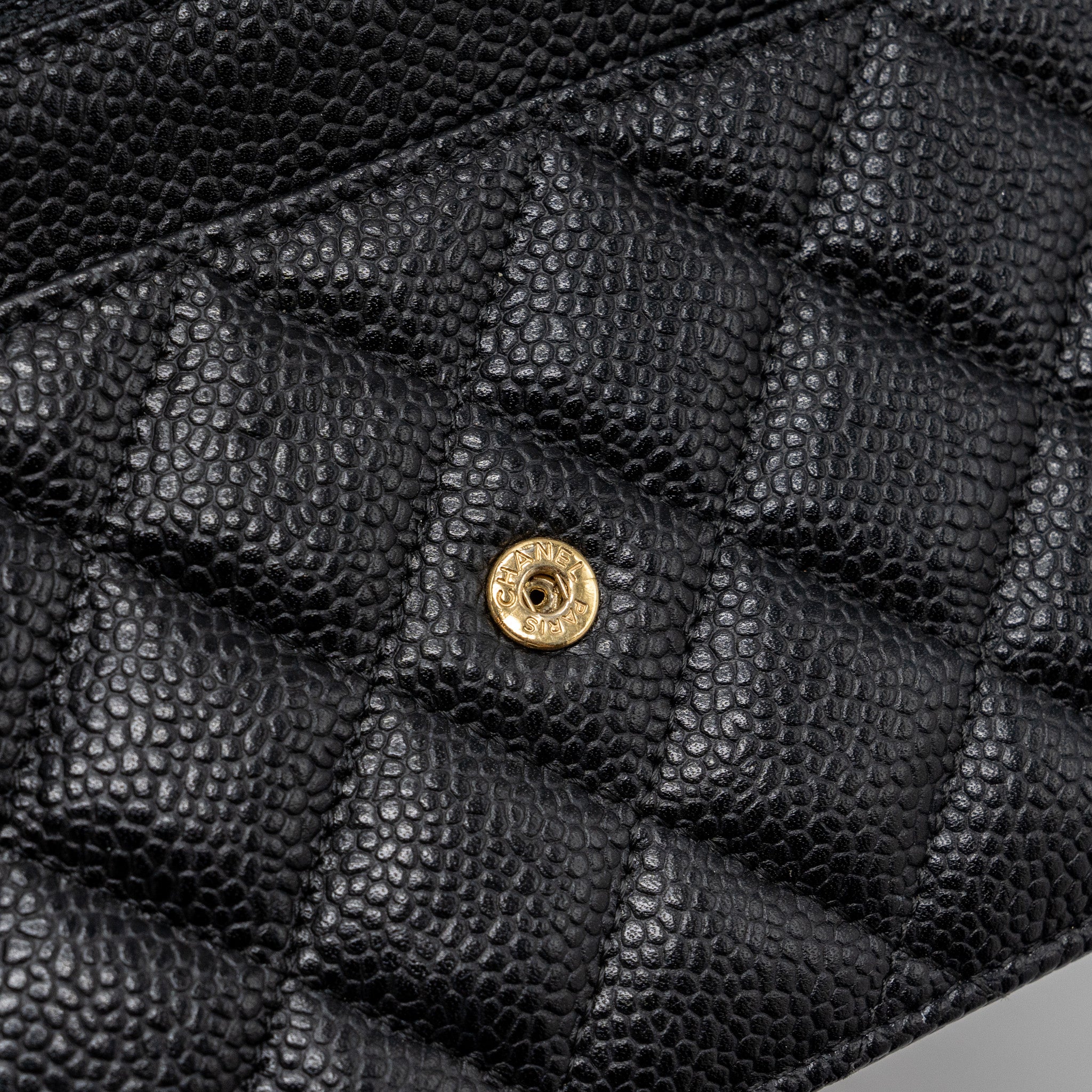 chanel-classic-wallet-on-chain-black-caviar-black-ghw