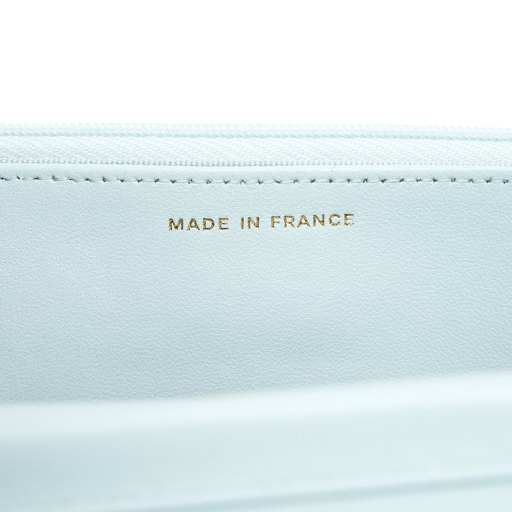 chanel-ribbon-wallet-on-chain-lambskin-light-blue-lghw
