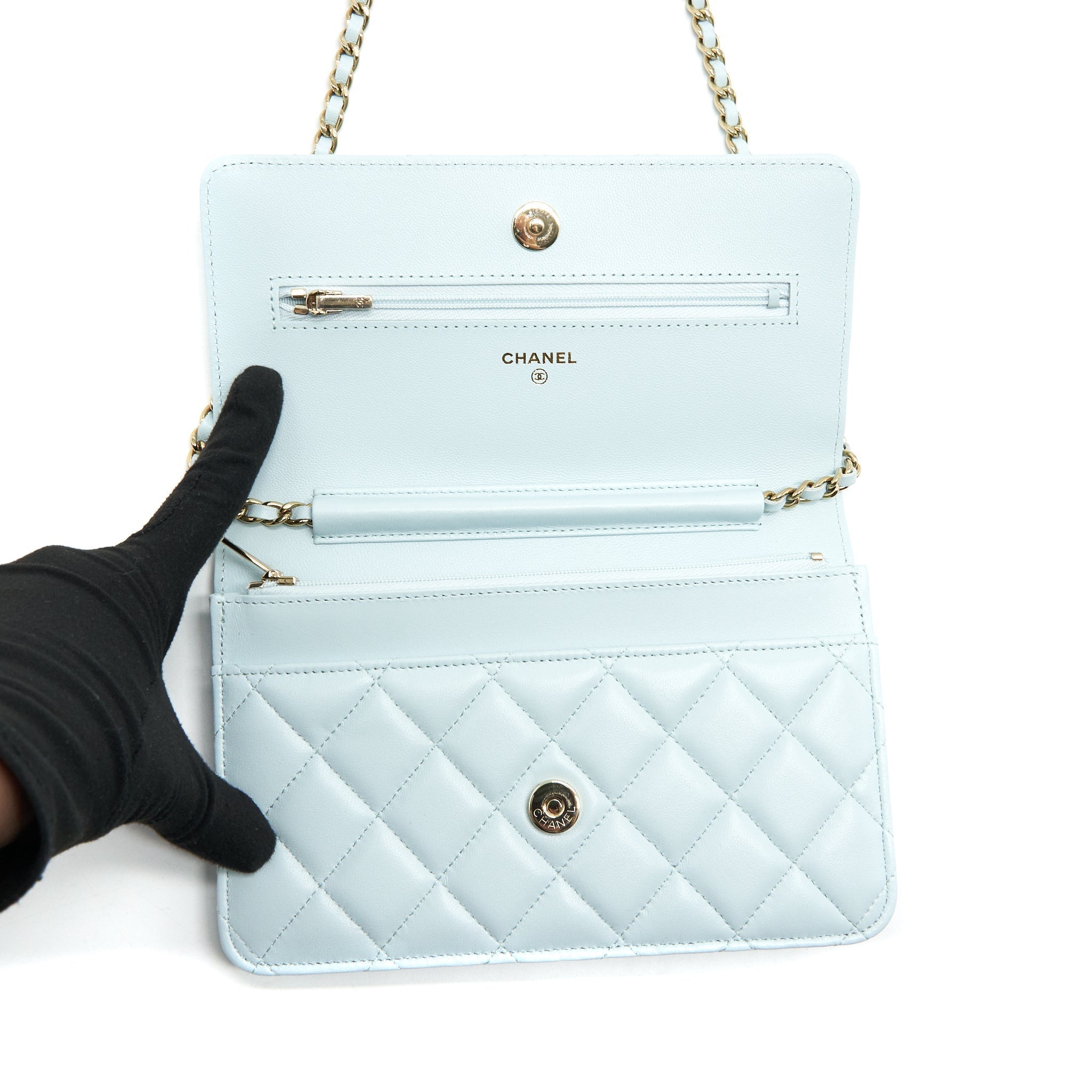chanel-ribbon-wallet-on-chain-lambskin-light-blue-lghw