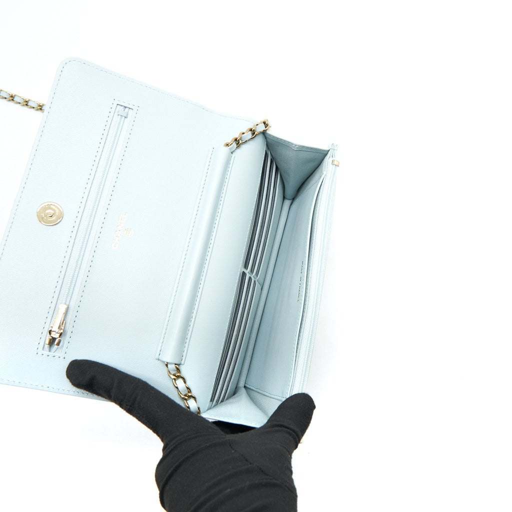 chanel-ribbon-wallet-on-chain-lambskin-light-blue-lghw