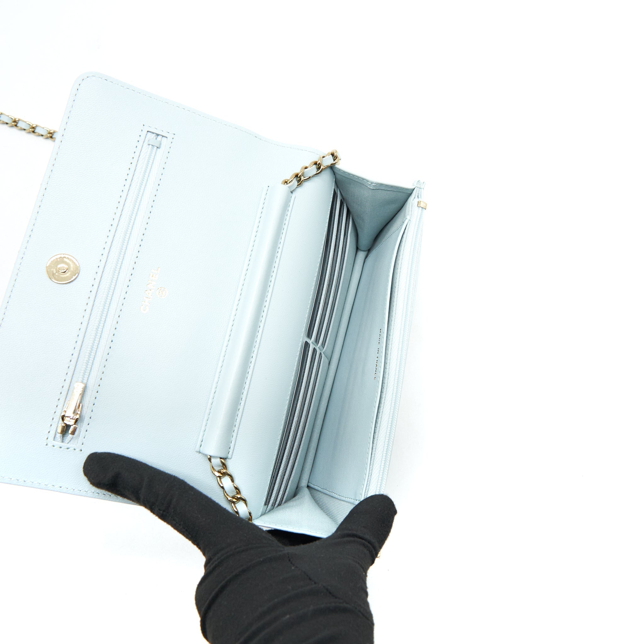 chanel-ribbon-wallet-on-chain-lambskin-light-blue-lghw