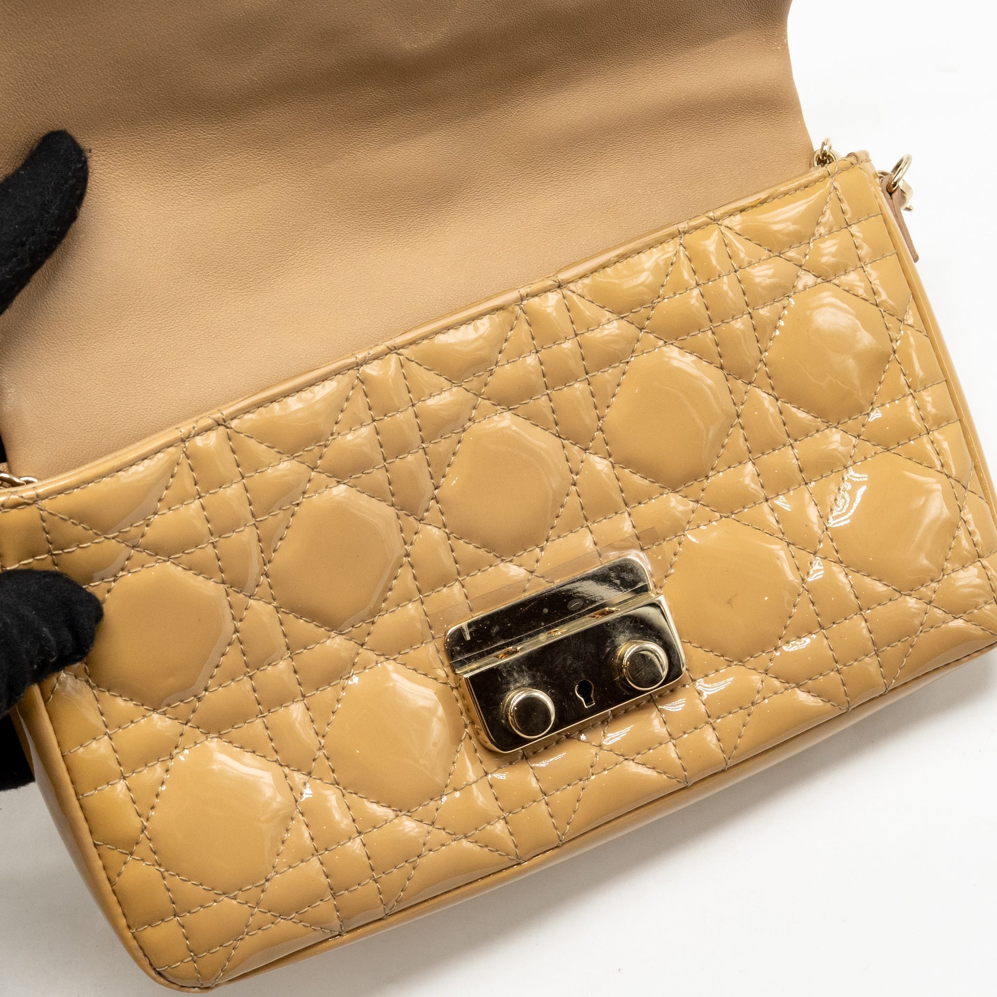 dior-beige-02lua1111
