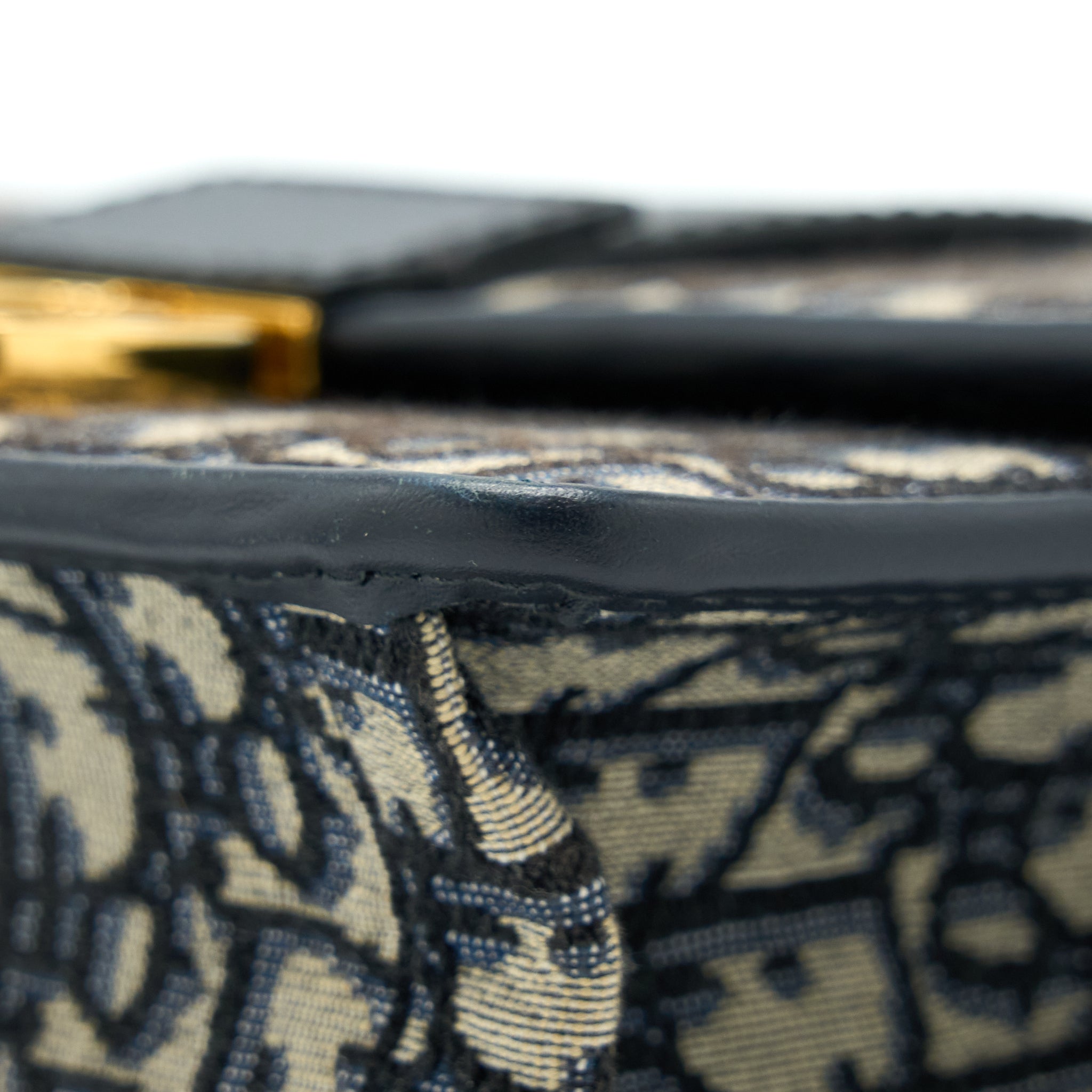 dior-montaigne-30-medium-bag-oblique-jacquard-ghw