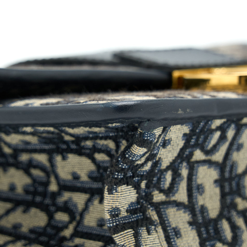 dior-montaigne-30-medium-bag-oblique-jacquard-ghw