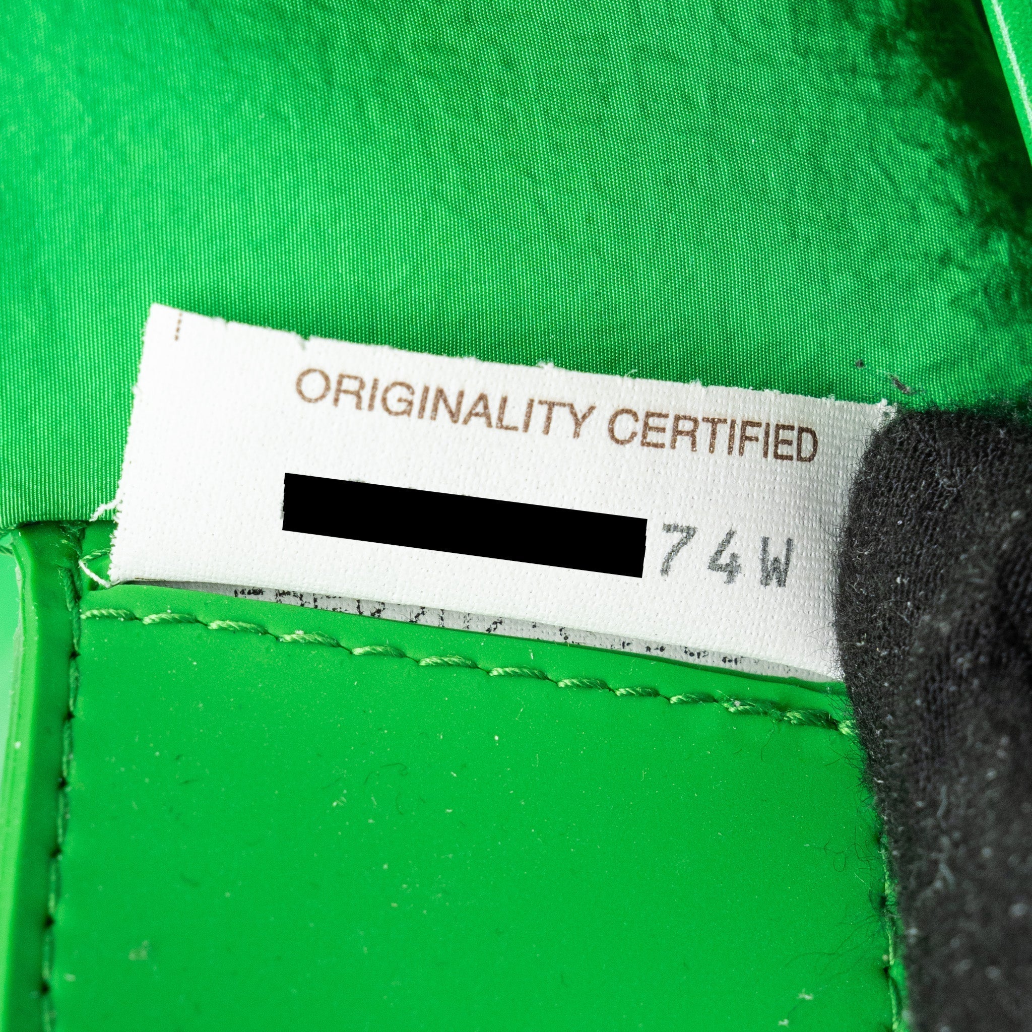 bottega-veneta-cassette-belt-bag-leather-green-shw-copy