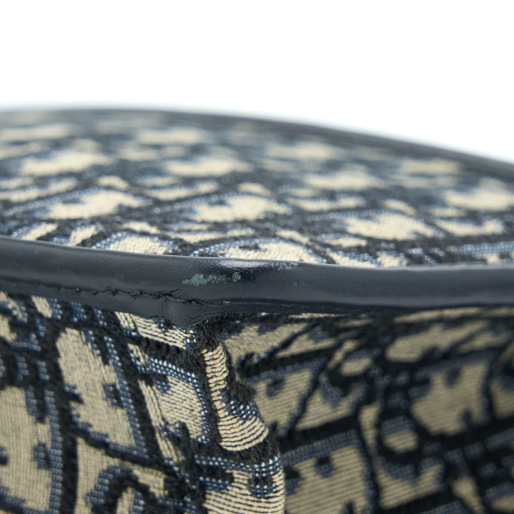 dior-montaigne-30-medium-bag-oblique-jacquard-ghw
