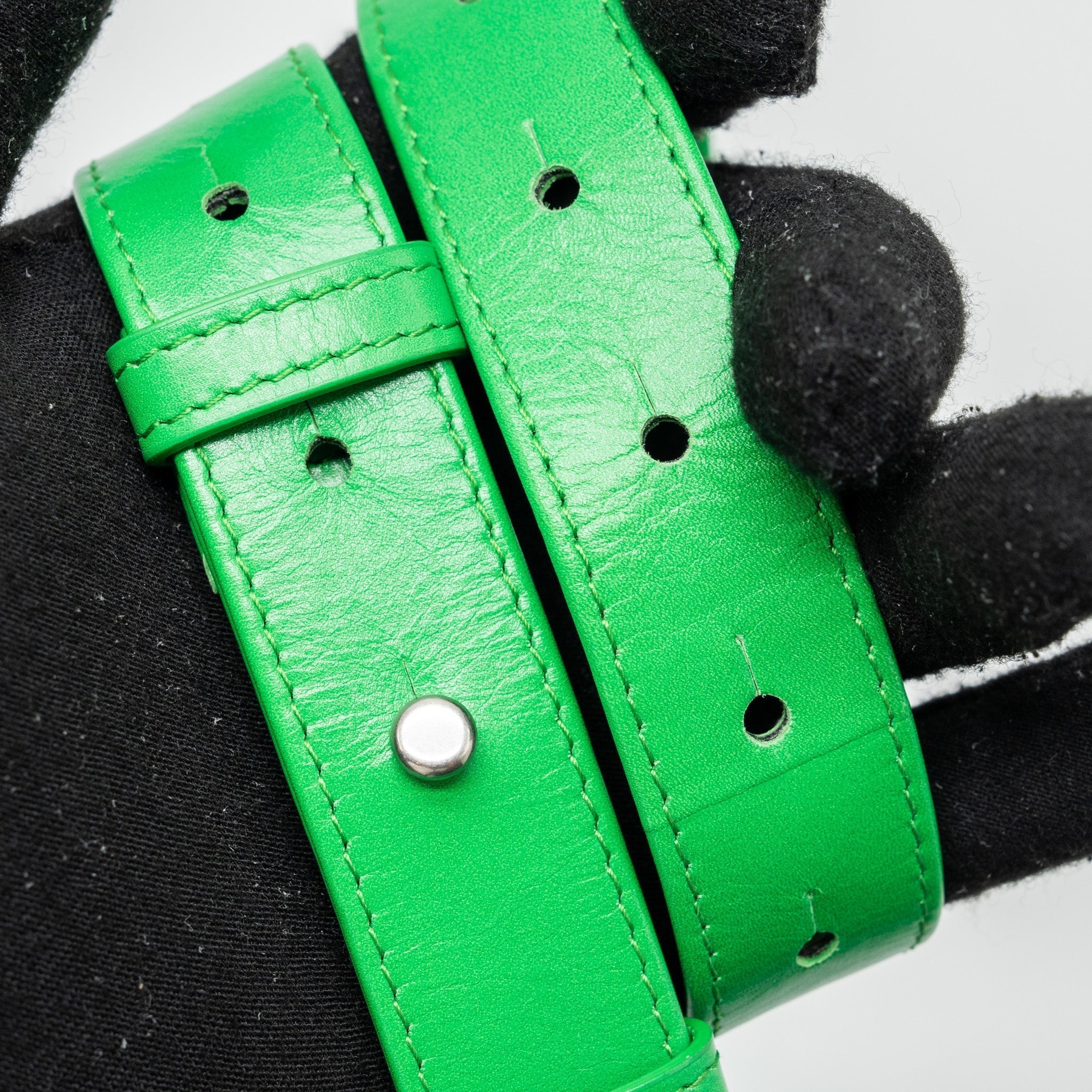 bottega-veneta-cassette-belt-bag-leather-green-shw-copy