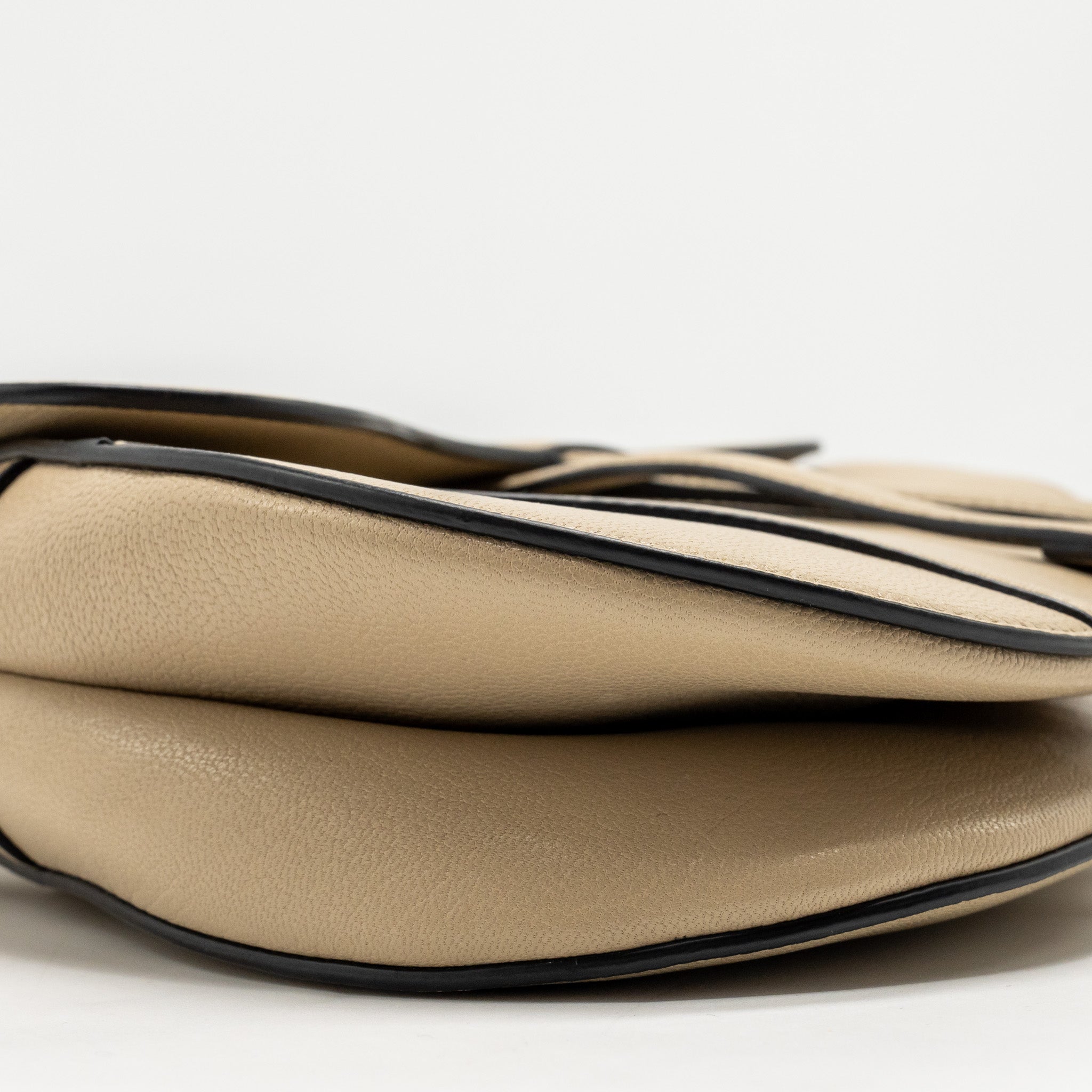 dior-medium-saddle-bag-goatskin-beige-ghw
