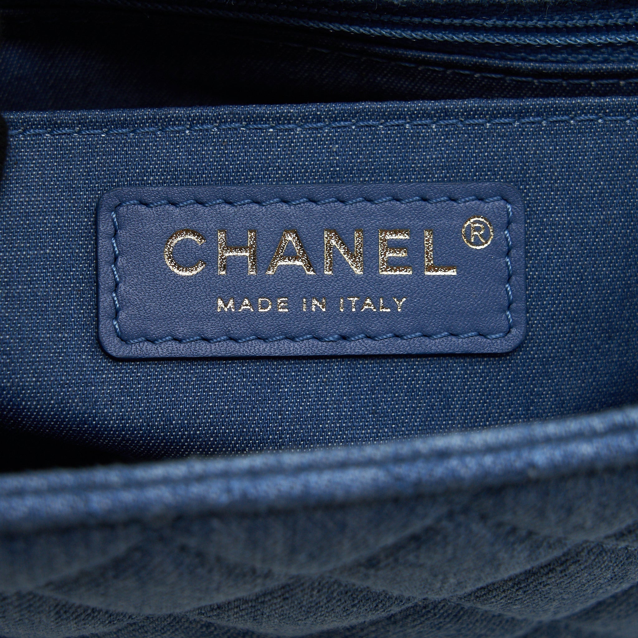 chanel-22c-denim-pearl-crush-mini-square-flap-bag-1