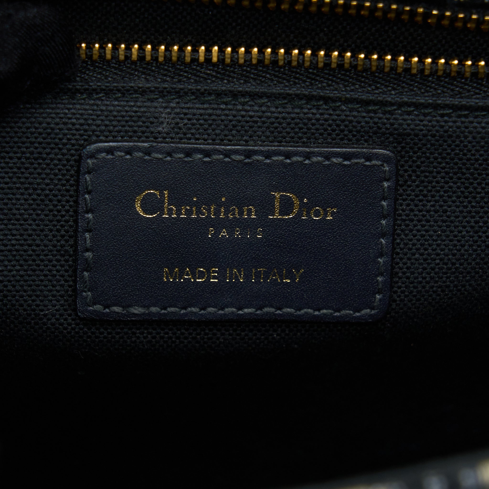 dior-montaigne-30-medium-bag-oblique-jacquard-ghw