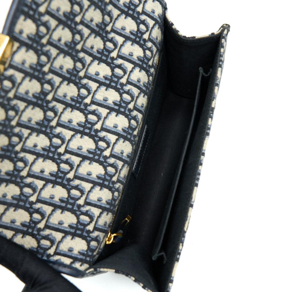 dior-montaigne-30-medium-bag-oblique-jacquard-ghw