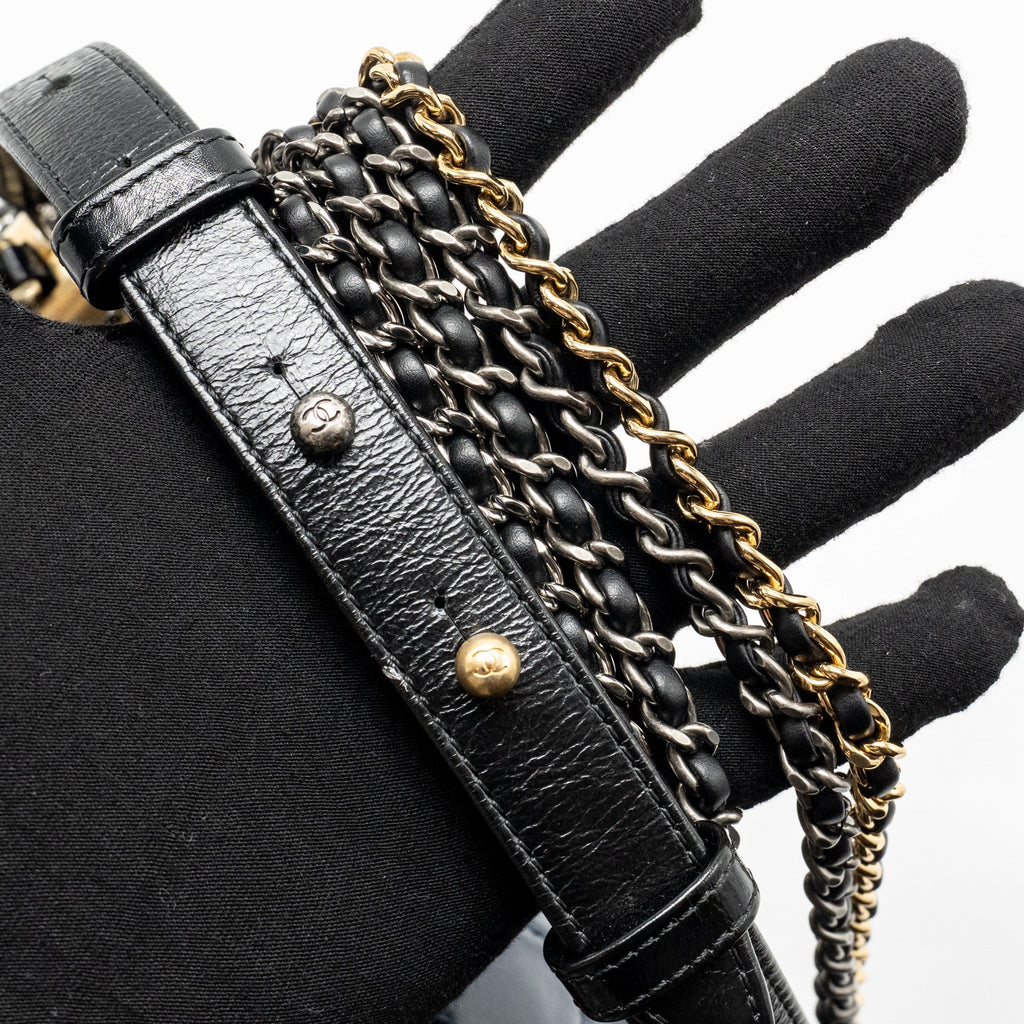 chanel-medium-gabrielle-black-26043105