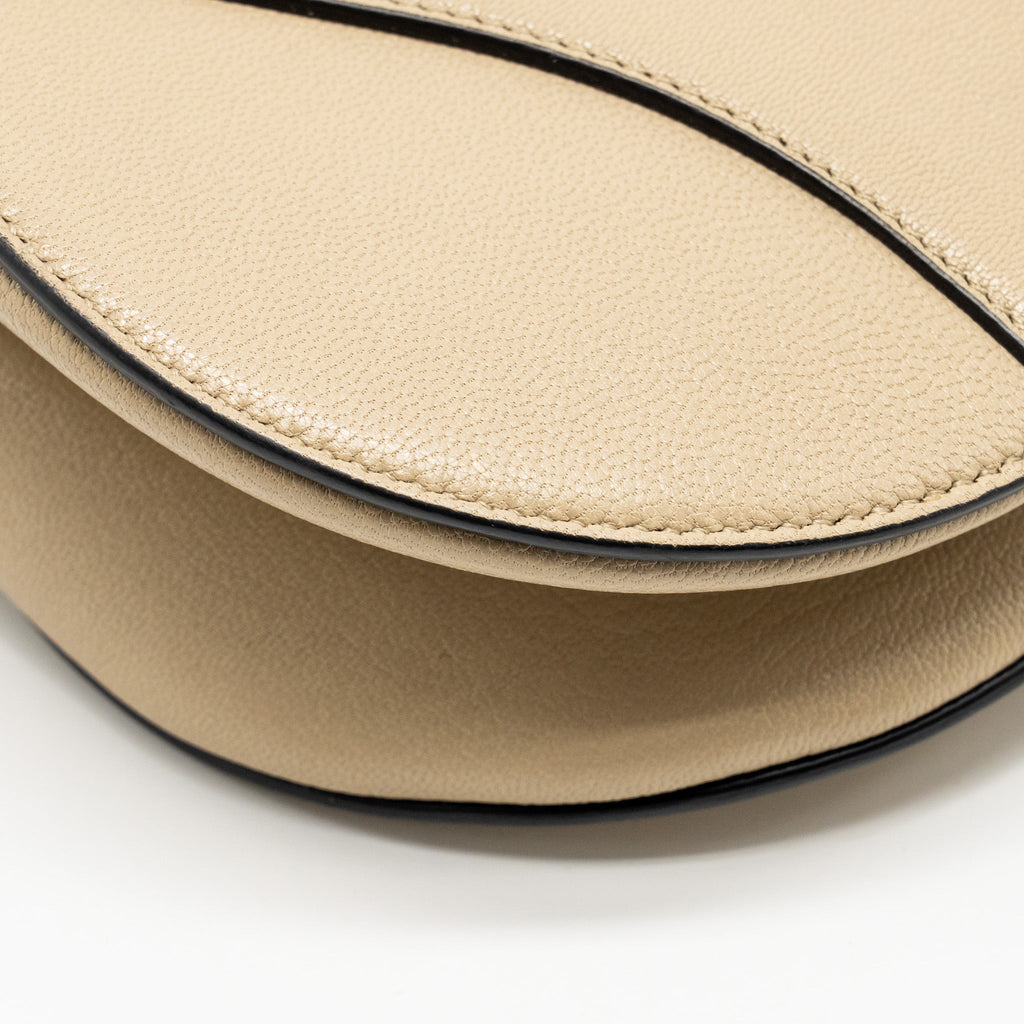 dior-medium-saddle-bag-goatskin-beige-ghw