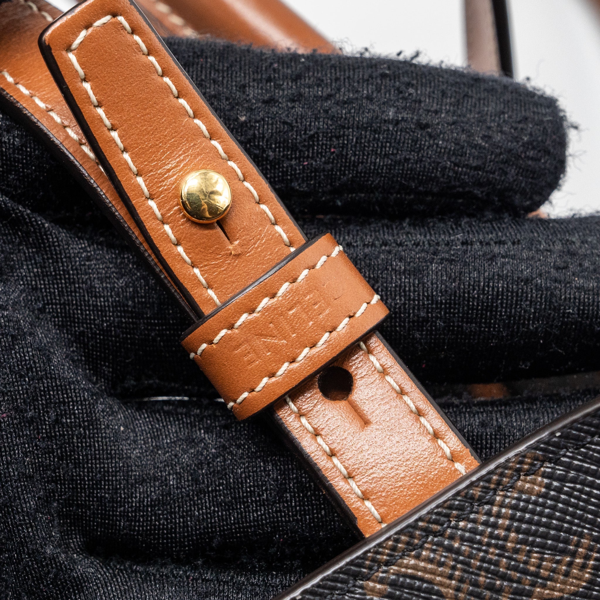celine-vertical-cabas-triomphe-canvas-leather-ghw