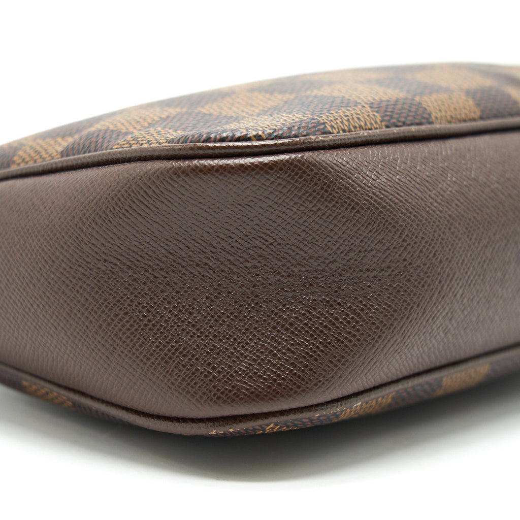 louis-vuitton-pochette-accessories-damier-ebene