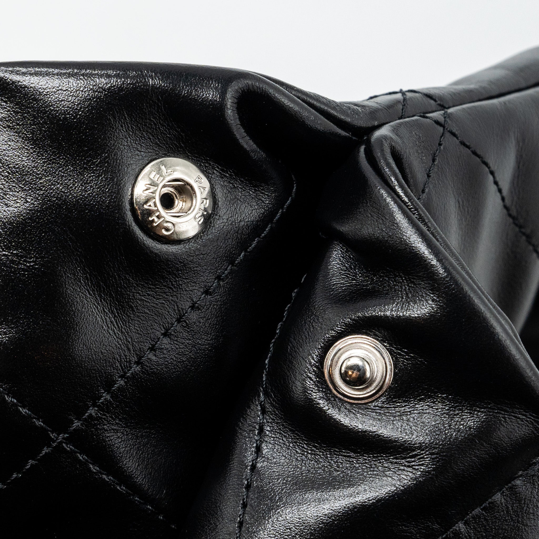 chanel-medium-22-bag-shiny-calfskin-black-shw-microchip