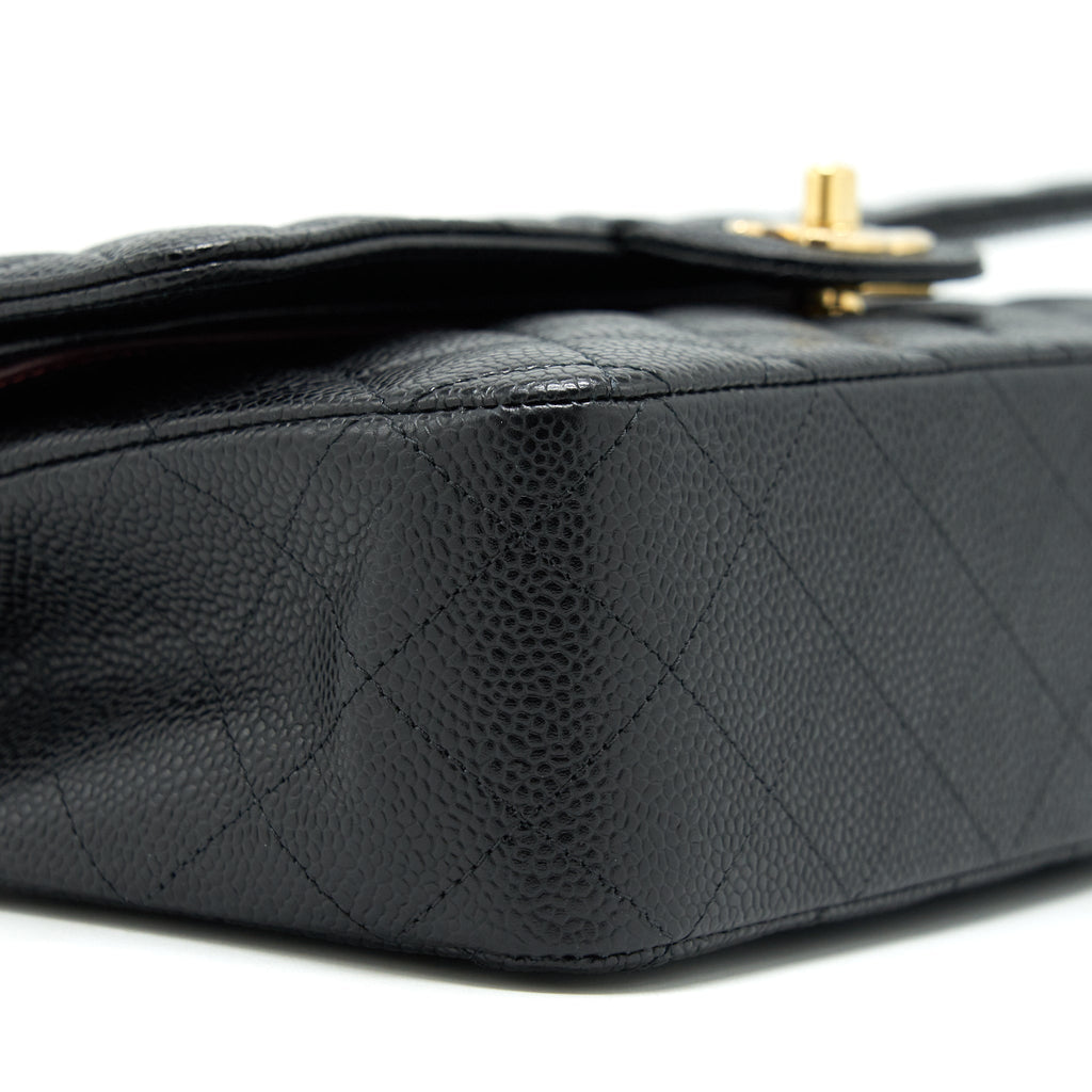 chanel-medium-classic-double-flap-25cm-caviar-black-ghw-microchip