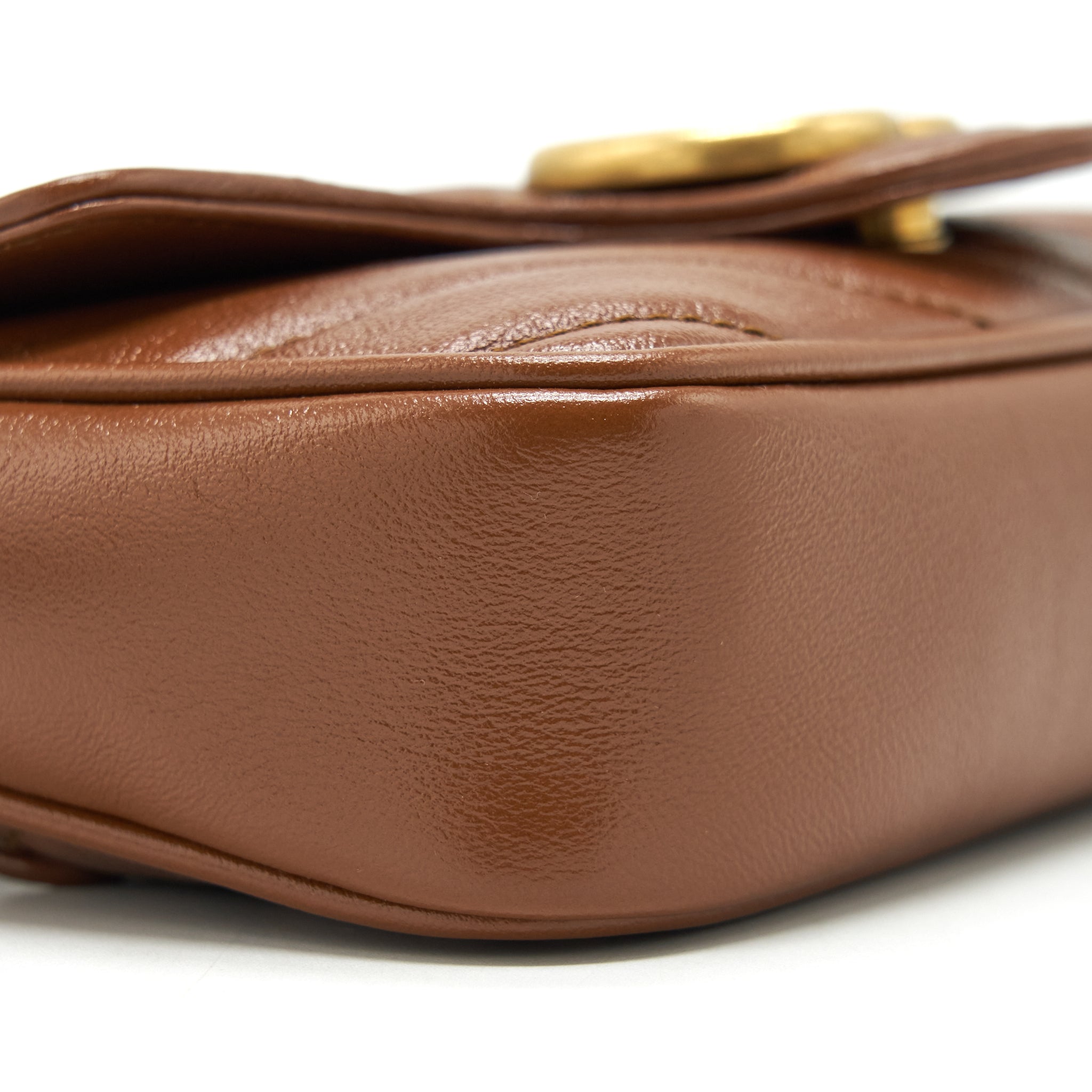 gucci-gg-marmont-matelasse-super-mini-bag-brown-ghw
