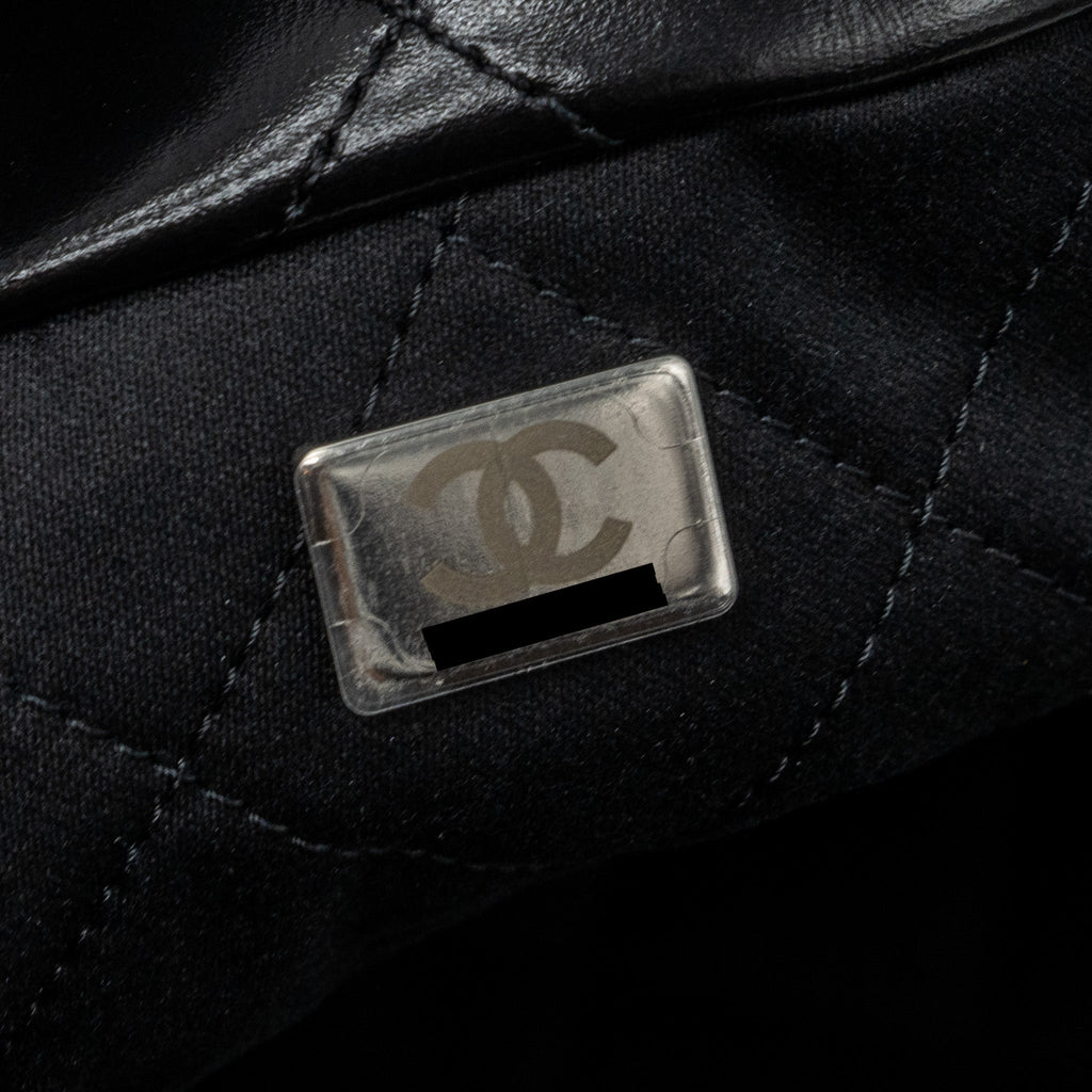 chanel-medium-22-bag-shiny-calfskin-black-shw-microchip