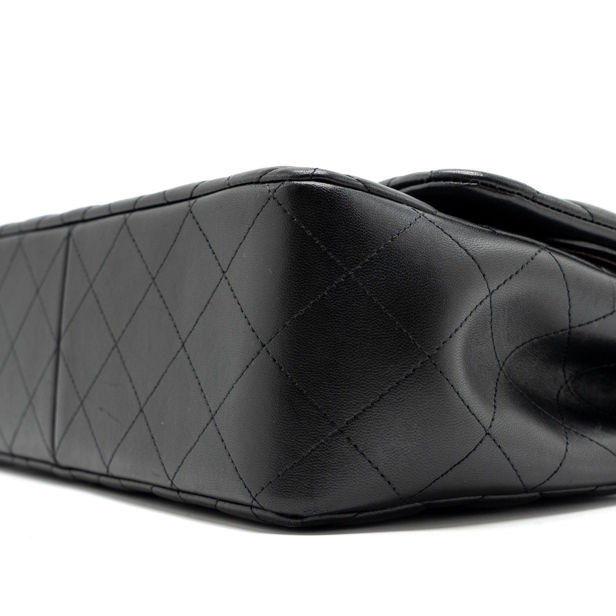 chanel-jumbo-classic-double-flap-lambskin-black-shw-copy